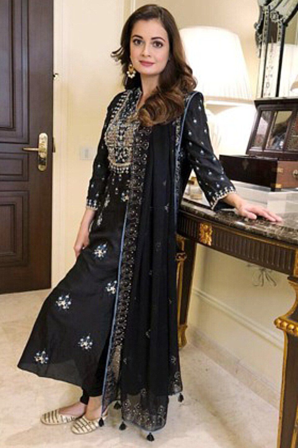 Ekvira Suit, , image 1