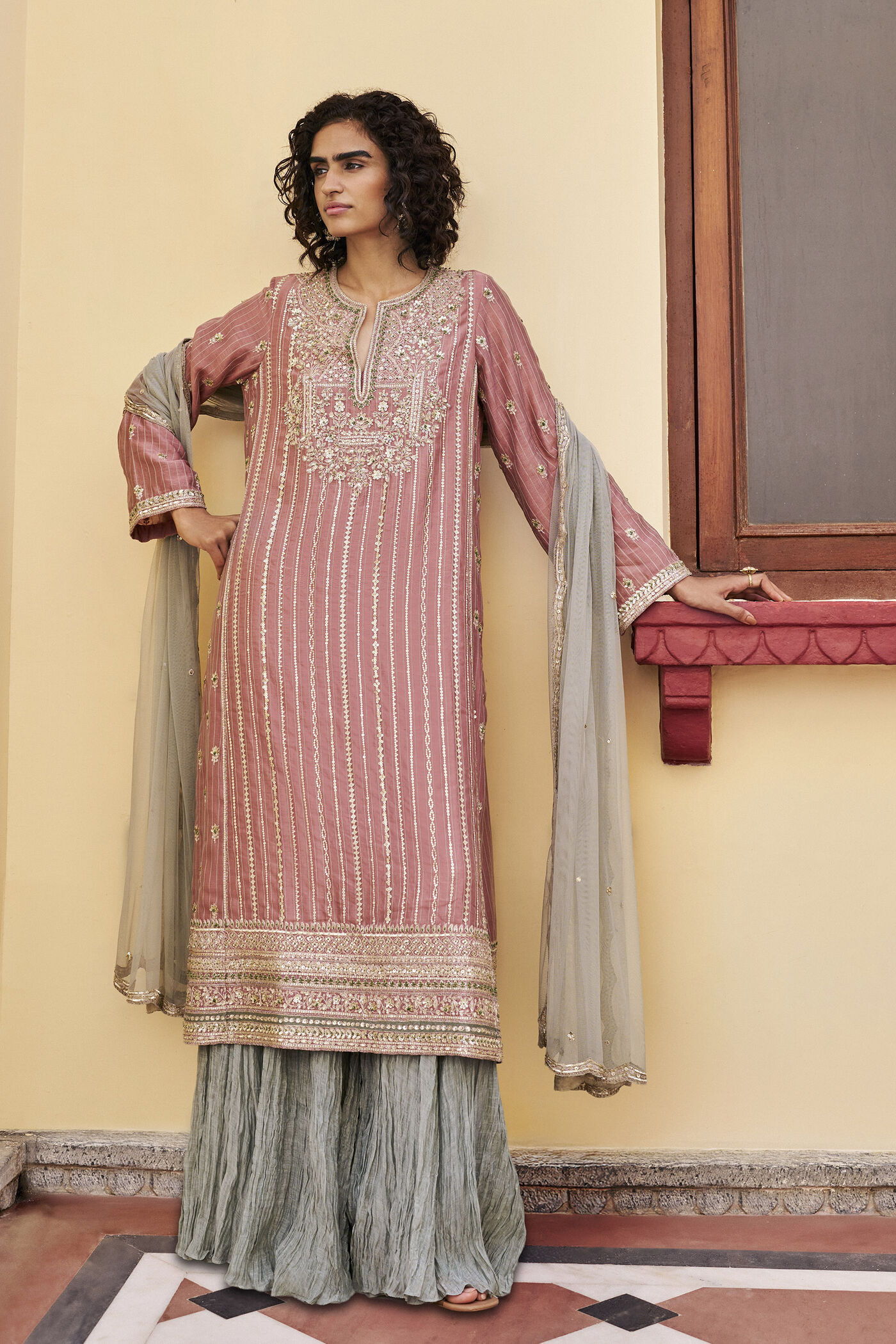 Abloom Handwoven Maheshwari Sharara Set - Pink
