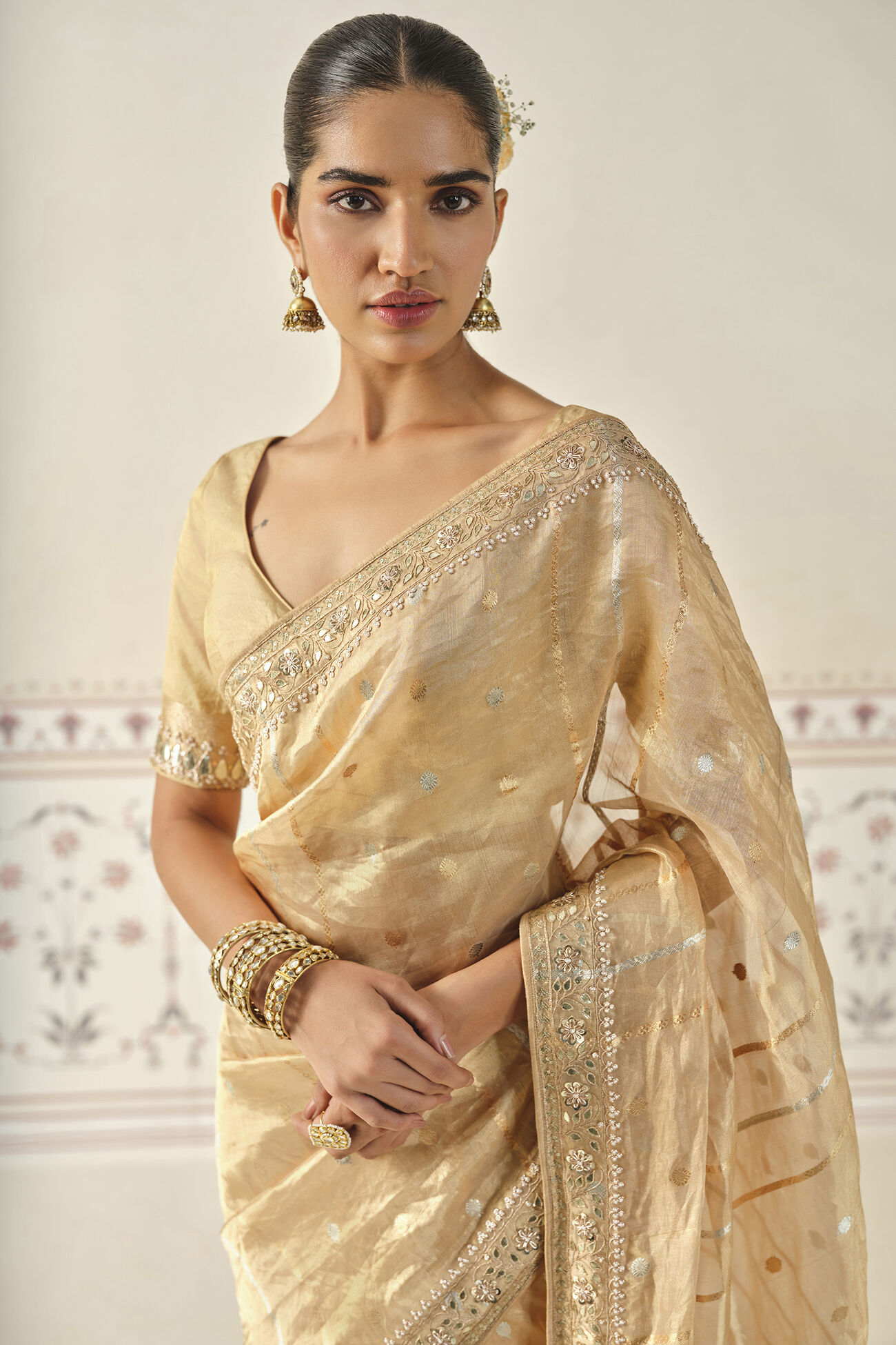 Aryahi Handwoven Benarasi Saree Set - Gold, Gold, image 4