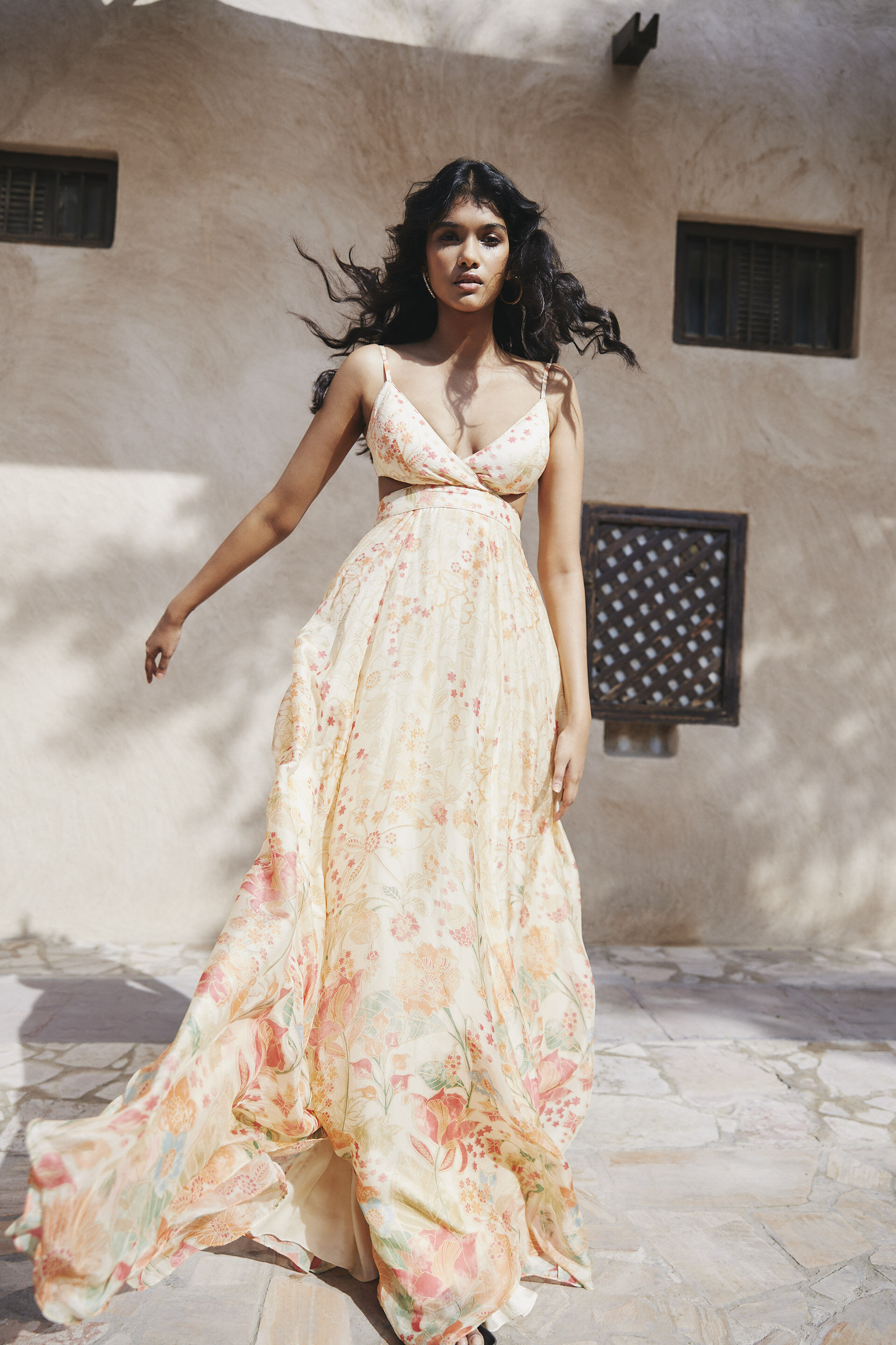 Alaya Gown Cream