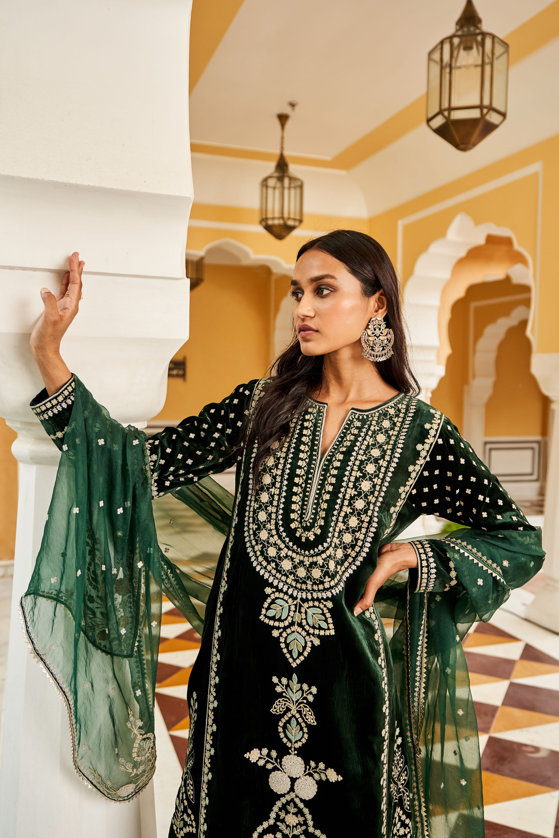 Mahnoor Suit Set Green