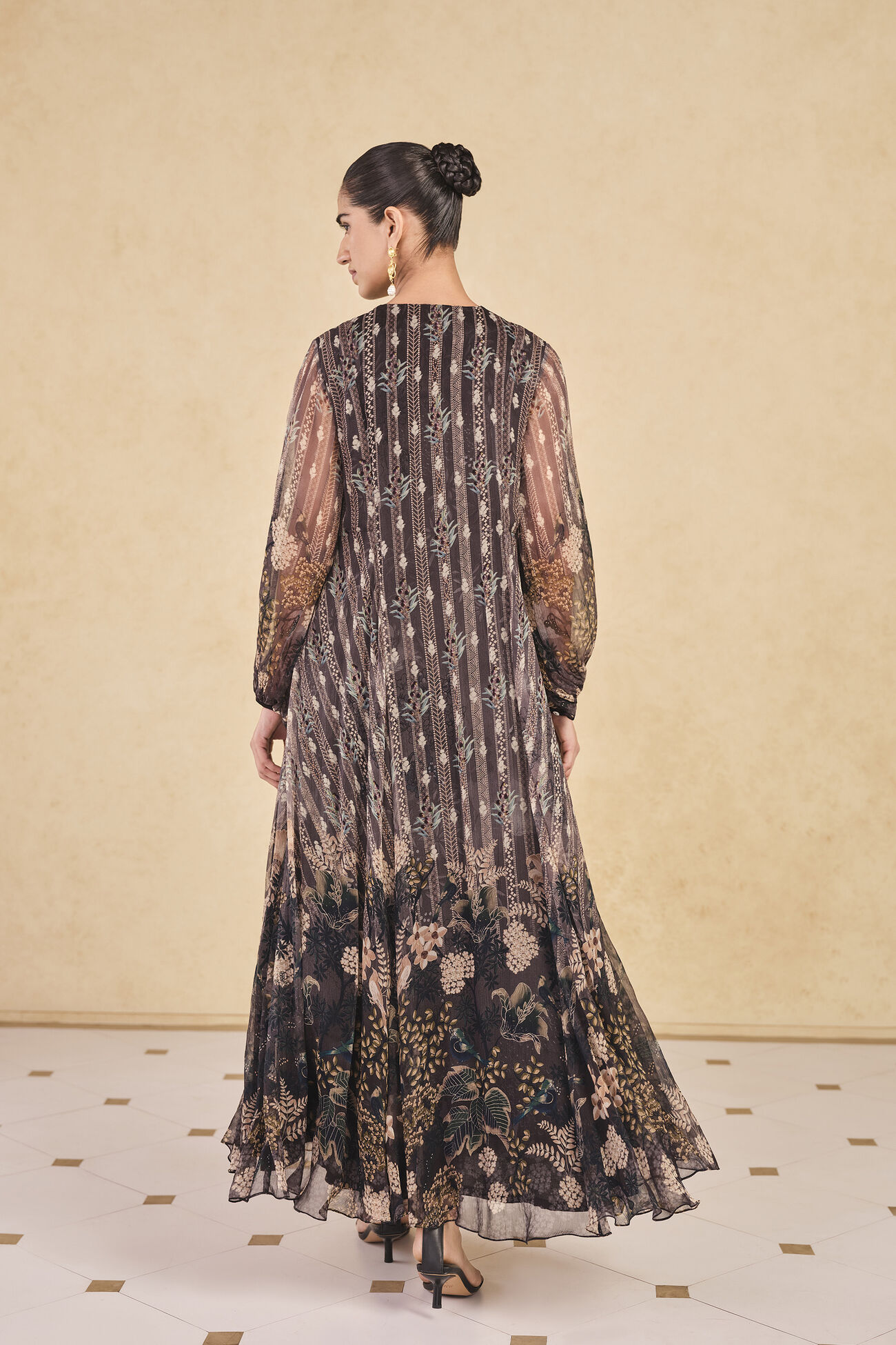 Buy Designer Jumaana Printed Bemberg Kaftan Grey Online from Anita Dongre