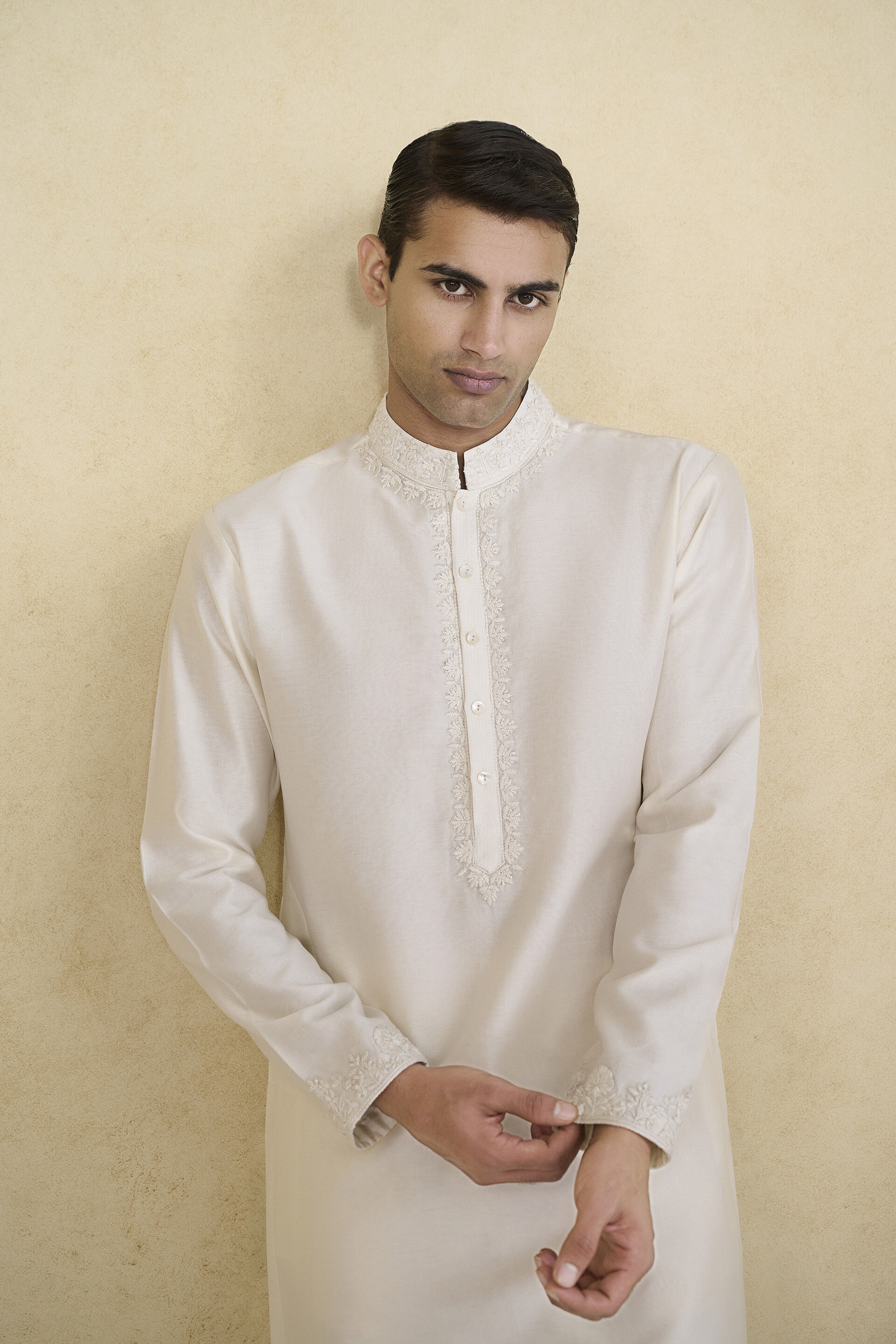 Isharv Embroidered Chanderi Silk Kurta - Ivory, Ivory, image 4