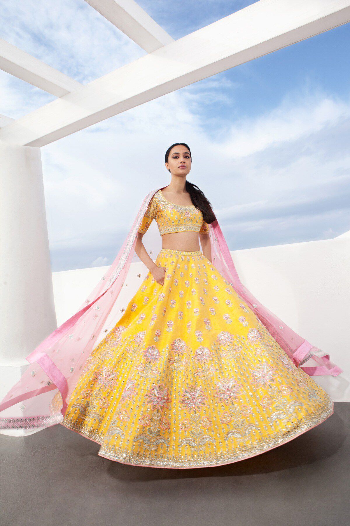 How to Choose a Bridal Lehenga for Your Body Shape! | WedMeGood