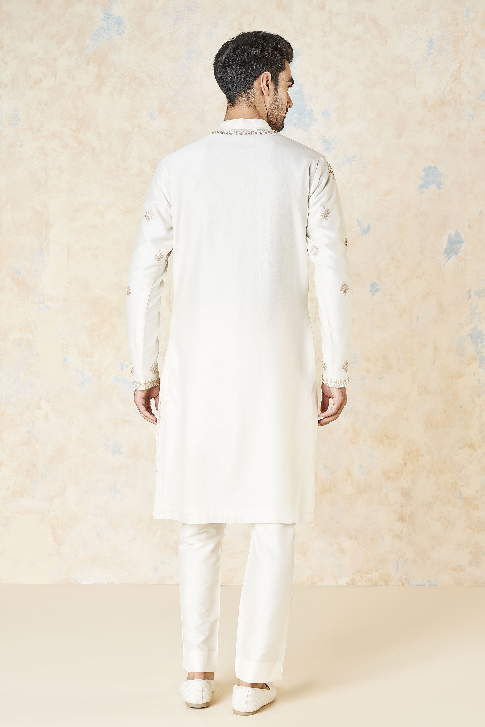 Ainan Embroidered Kurta - Ivory, Ivory, image 3