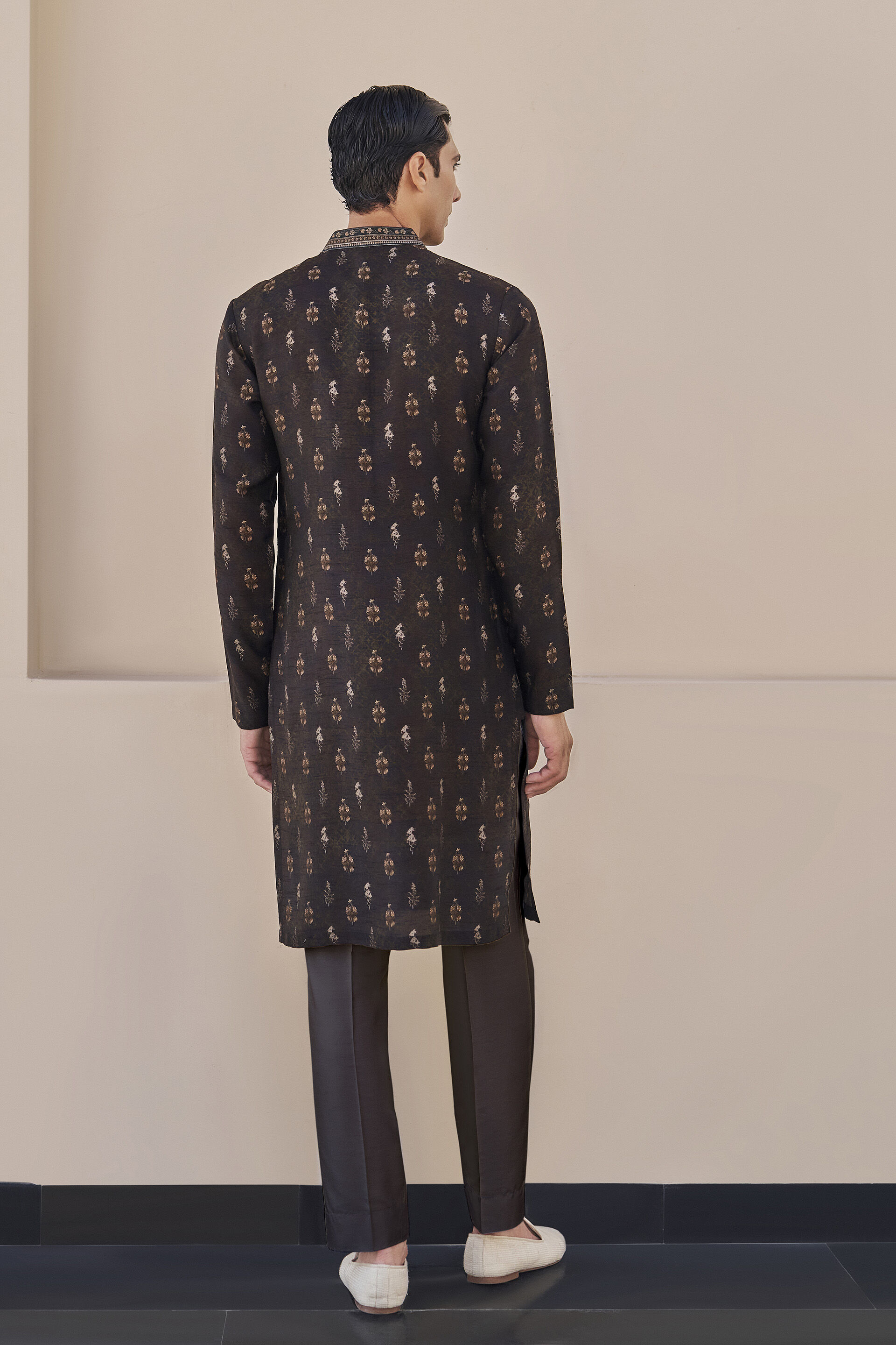 Ijay Brown Kurta