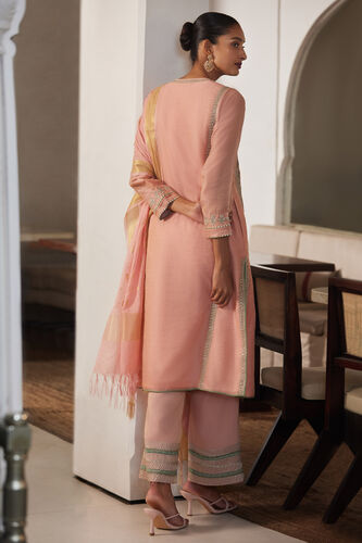 2-suit, image 2