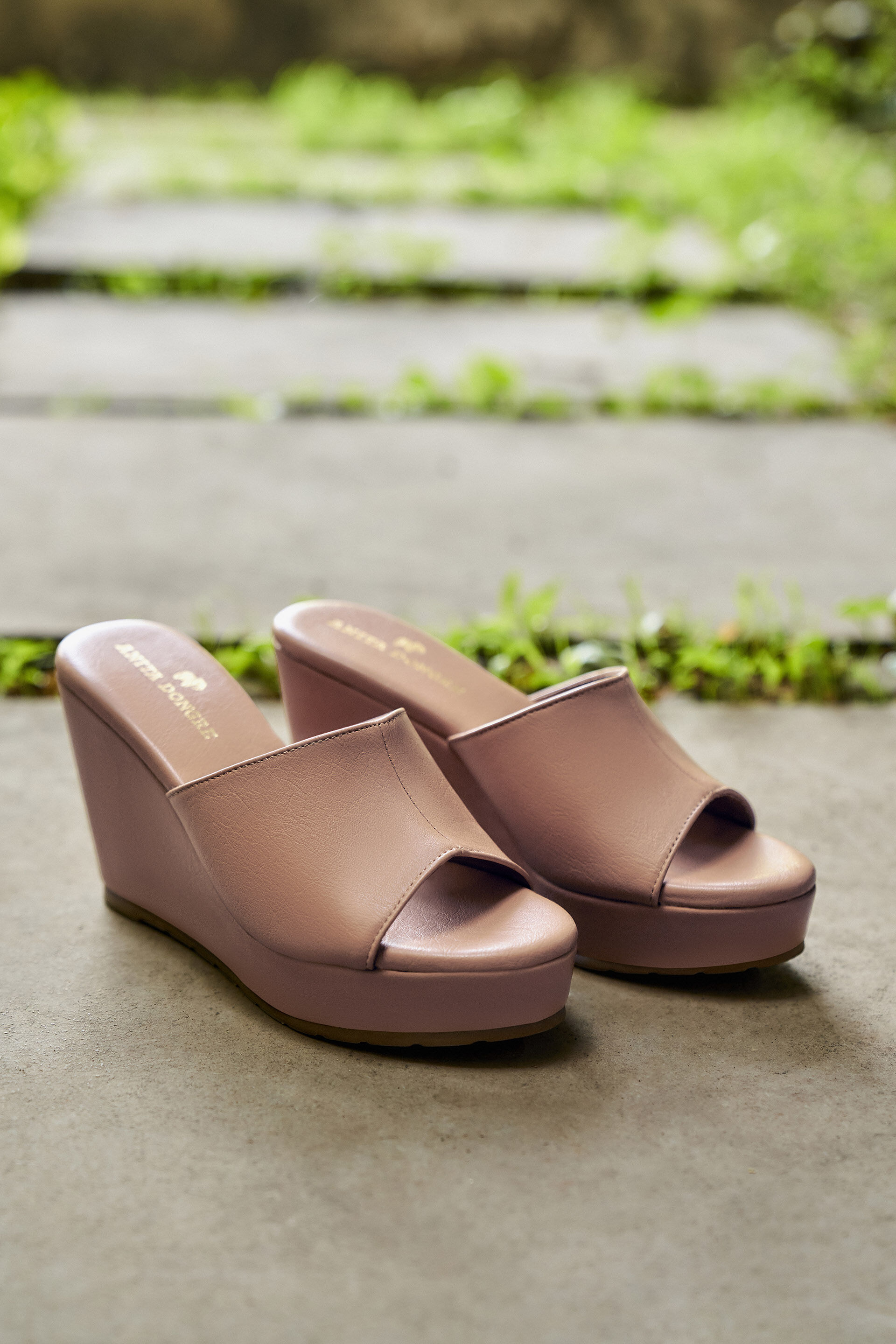 Womens tan wedges top