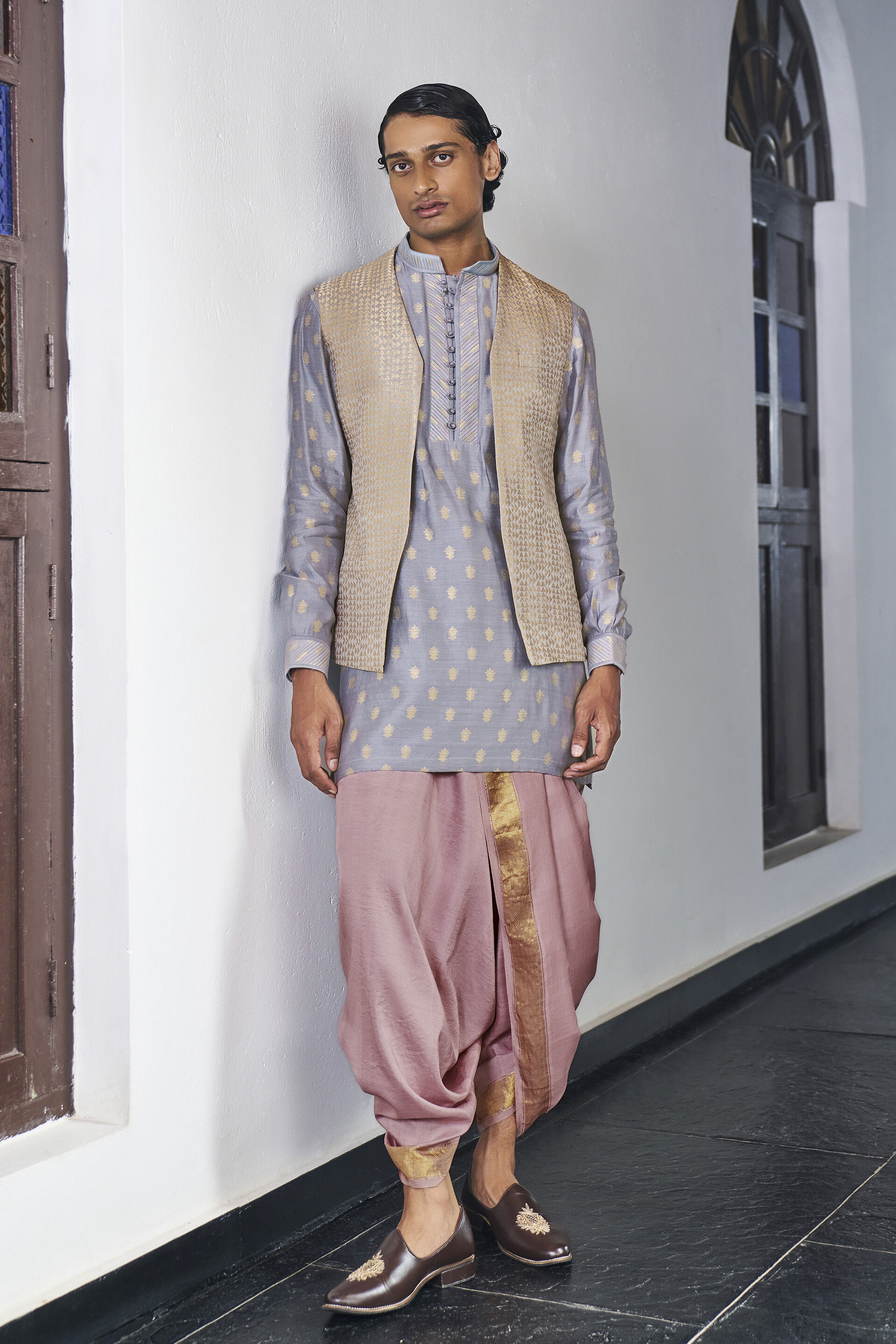Solai Kurta in Grey Benarasi