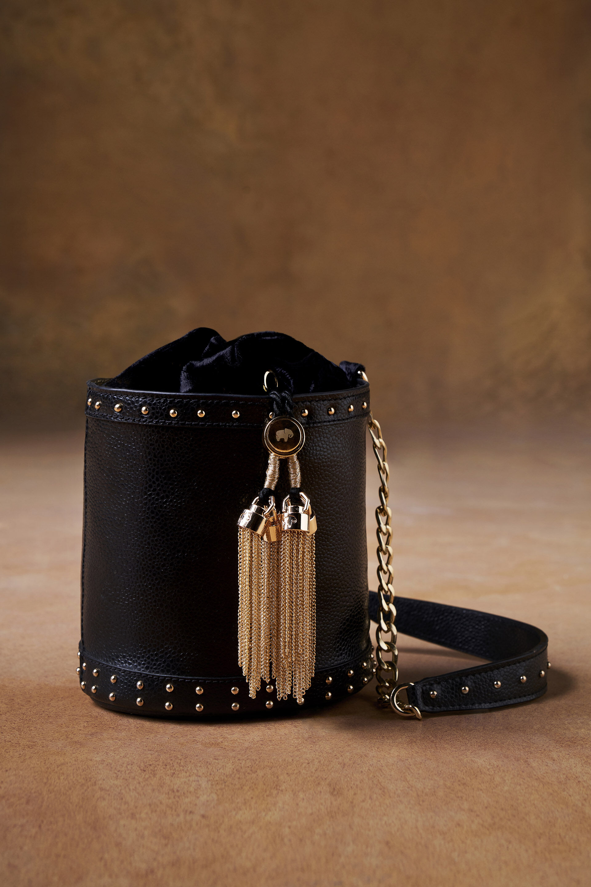 From The Wilderness Bucket Bag - Nocturnal Black