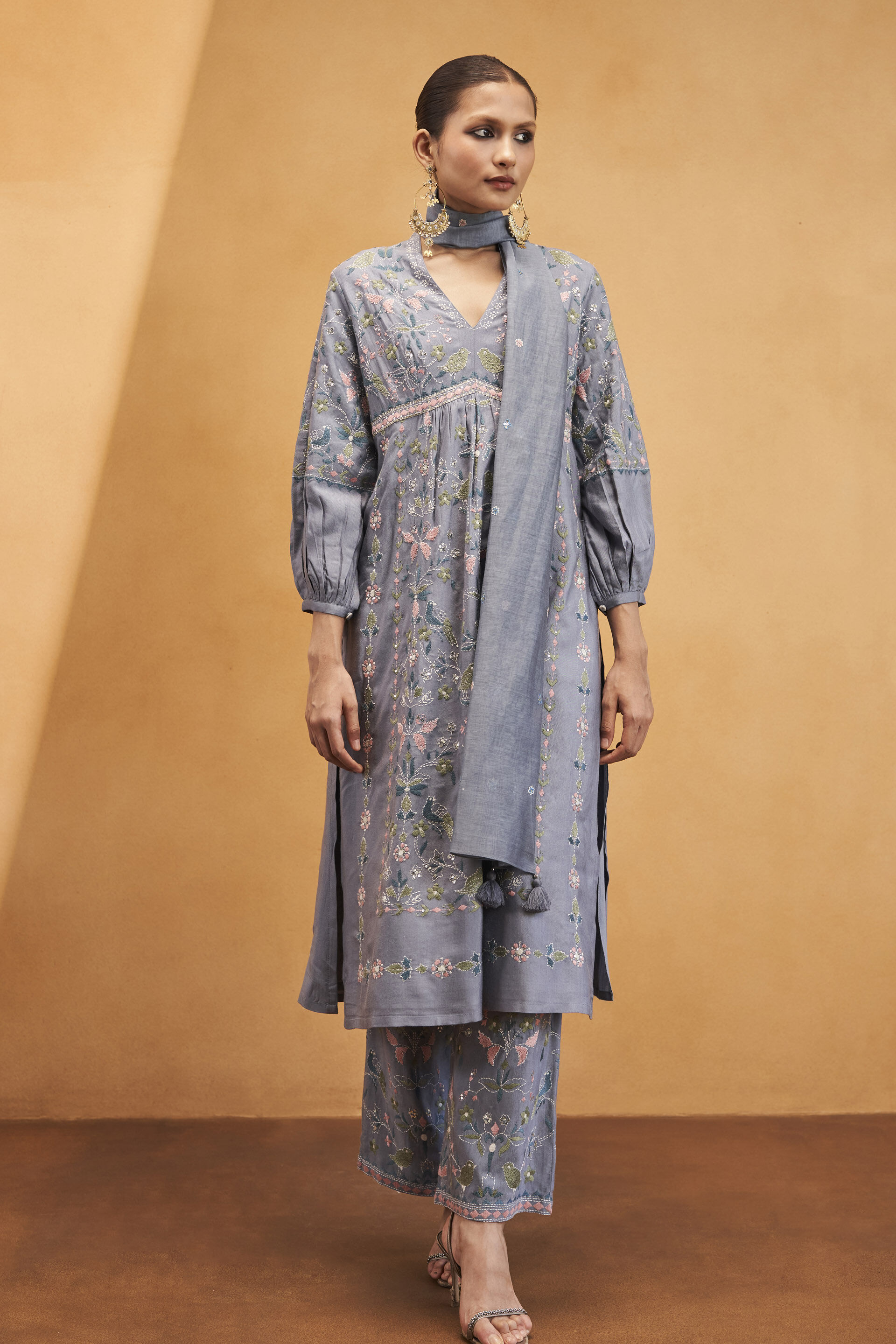 Hrutvi Suit Set - Slate Grey