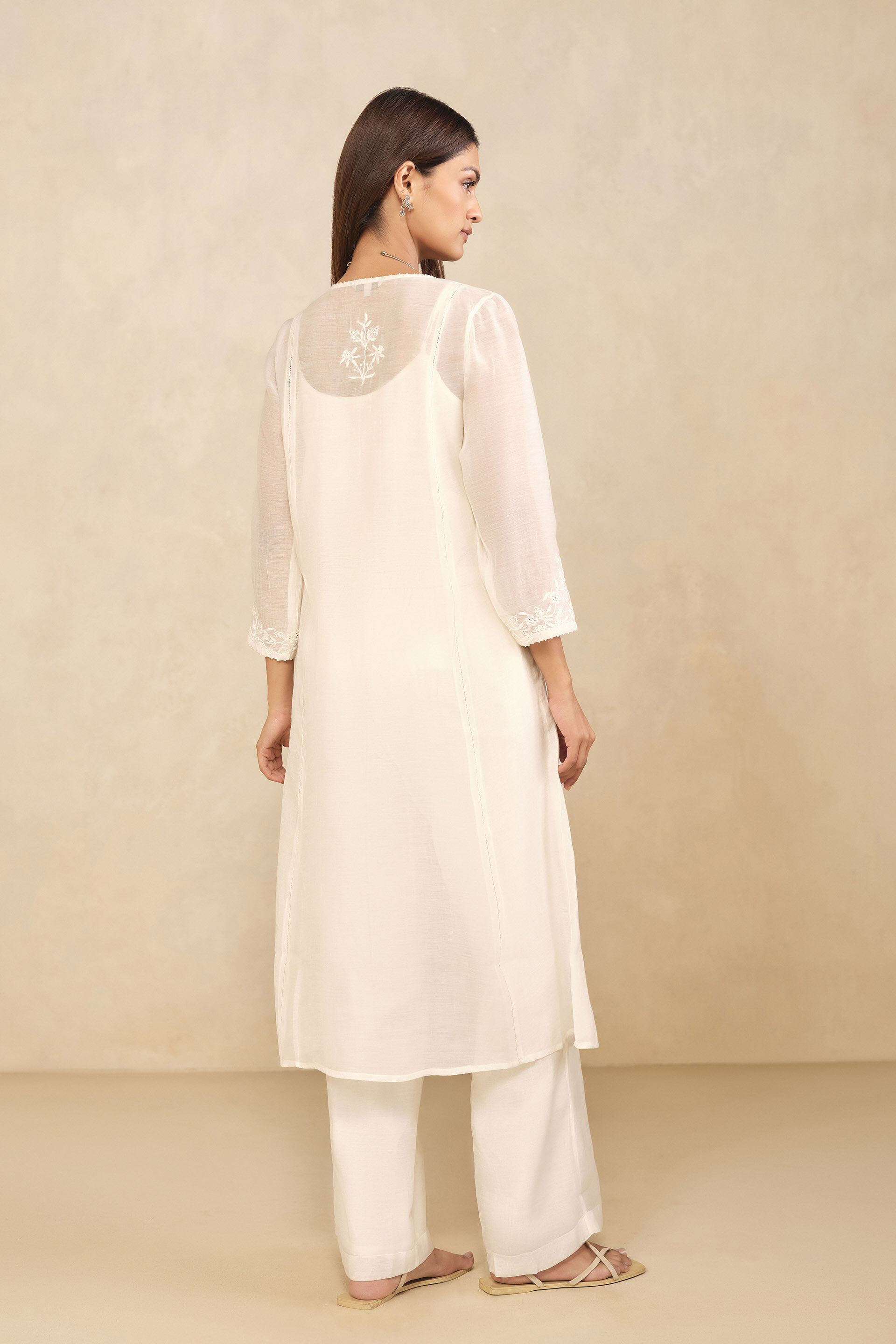 Haiku Hand-embroidered Chikankari Mul Kurta Set - Ivory