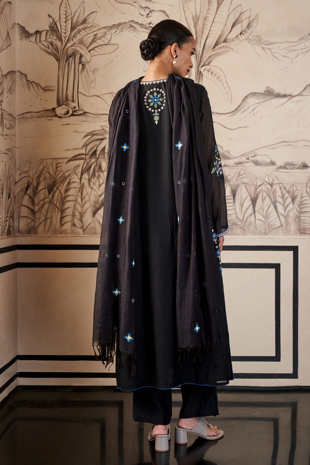 Faramir SEWA Hand-embroidered Suit Set - Black, Black, image 3