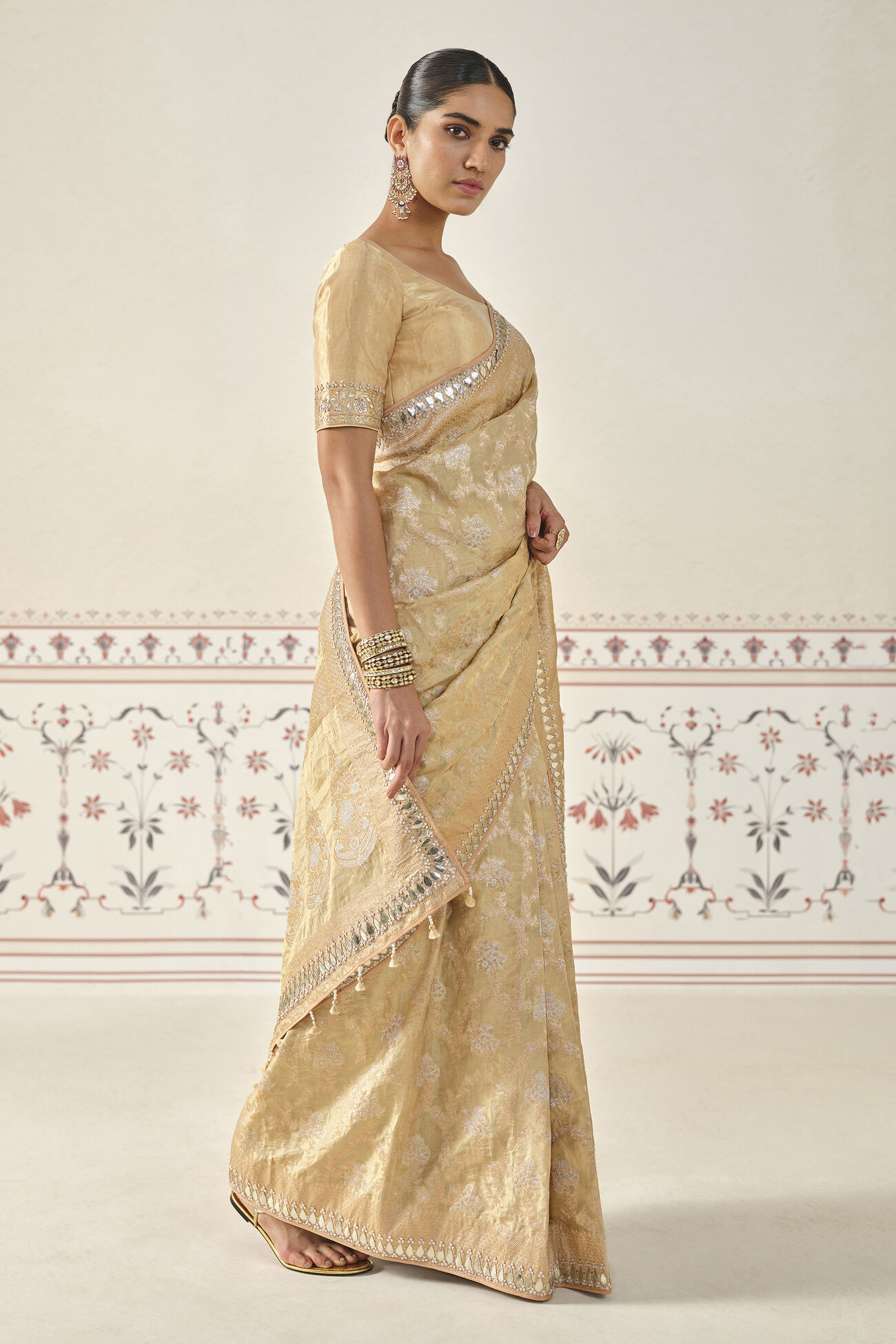 Nalina Handwoven Benarasi Silk Saree, Gold, image 4