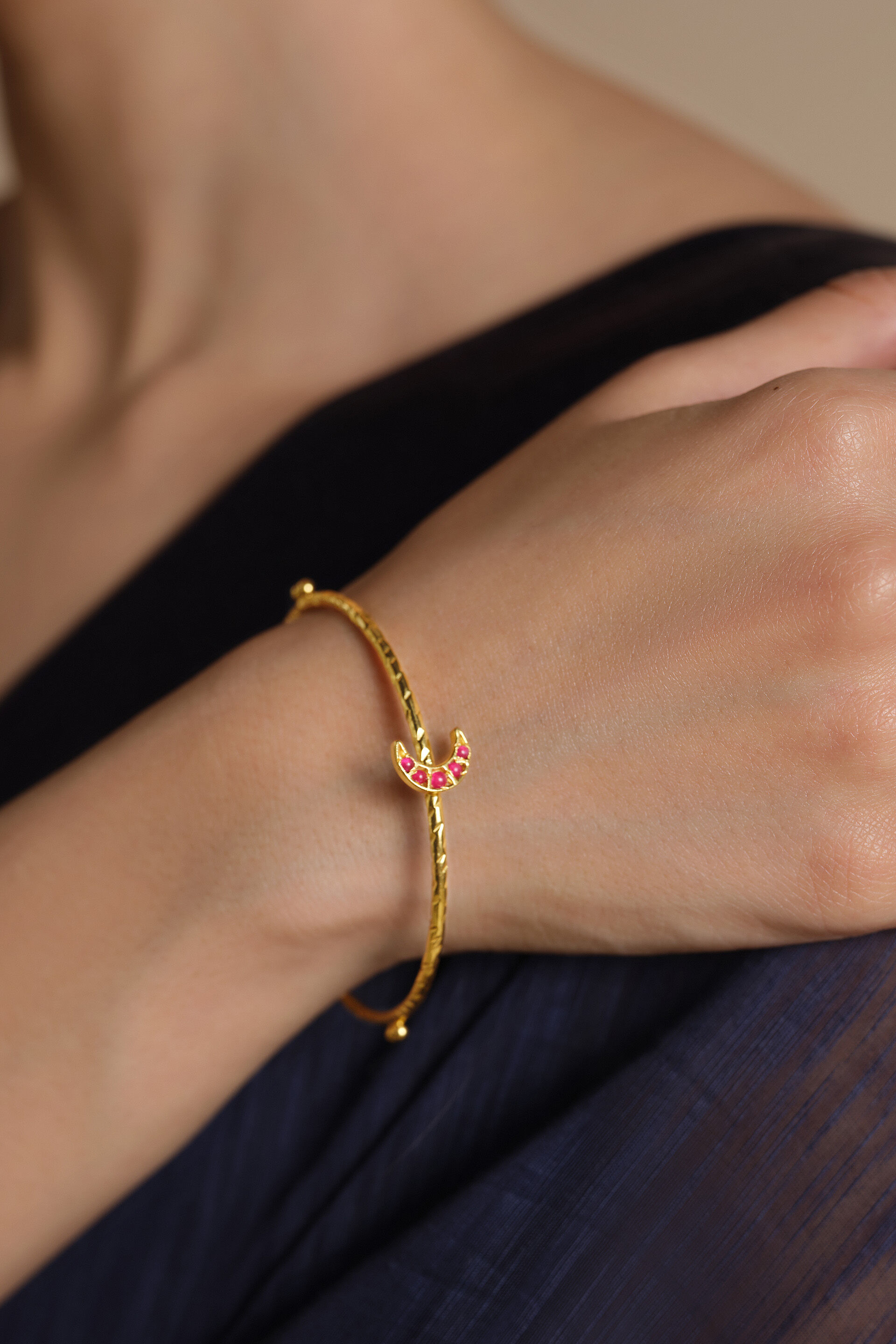 Lune Bangle - Red, , image 2