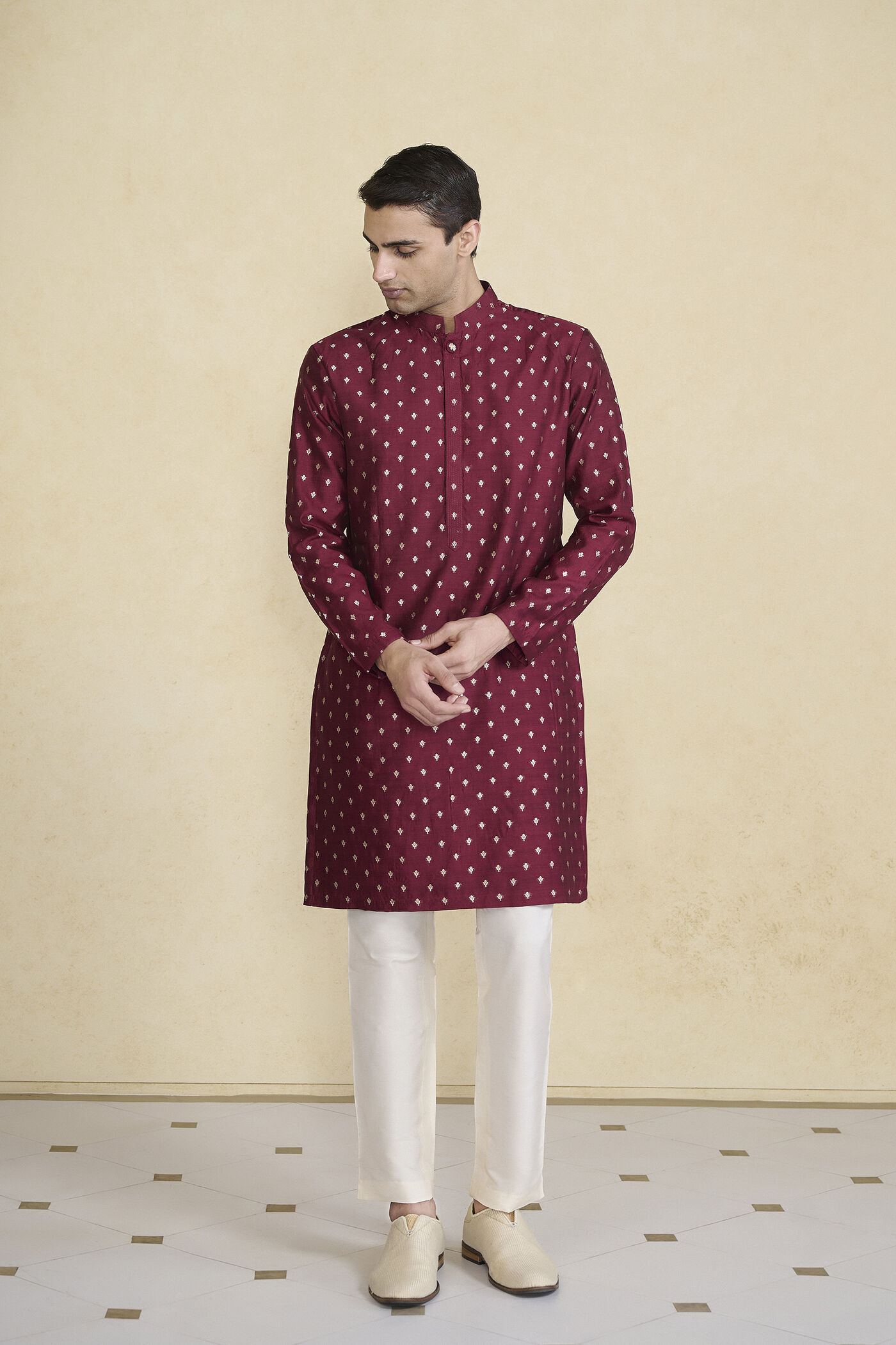 Zamurad Handwoven Benarasi Kurta - Plum