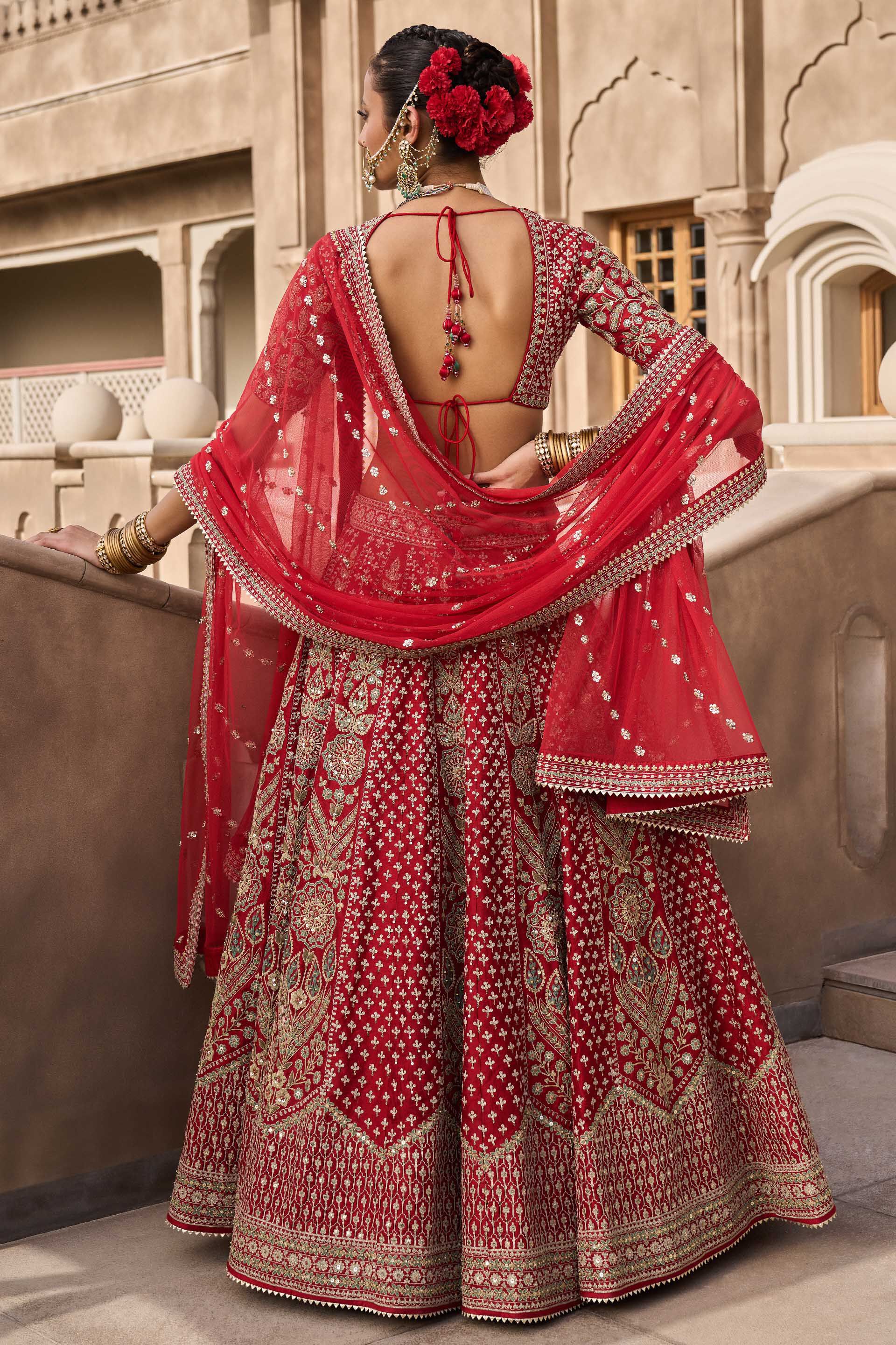 Stunning Bridal Lehengas For Reception — Shop Online And Look Your Best -  Shreya - Medium