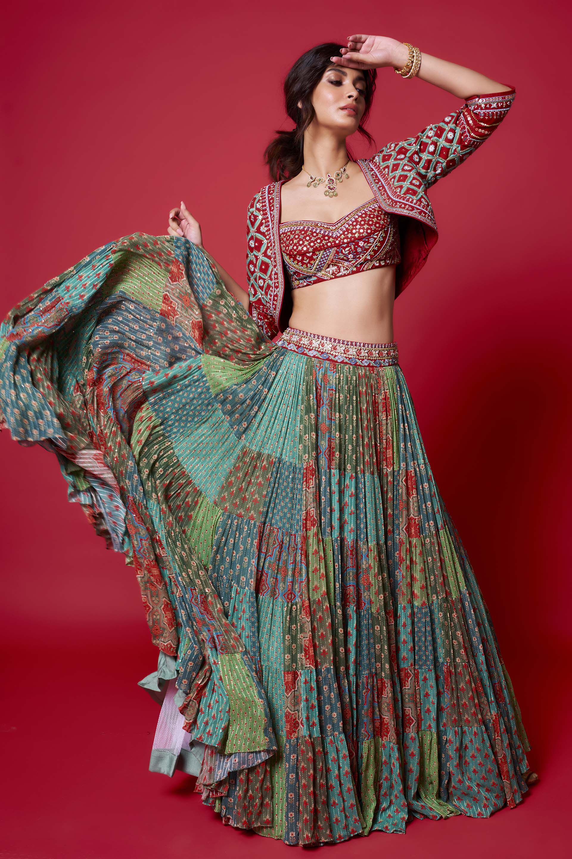Iara Lehenga-Sage, , image 1