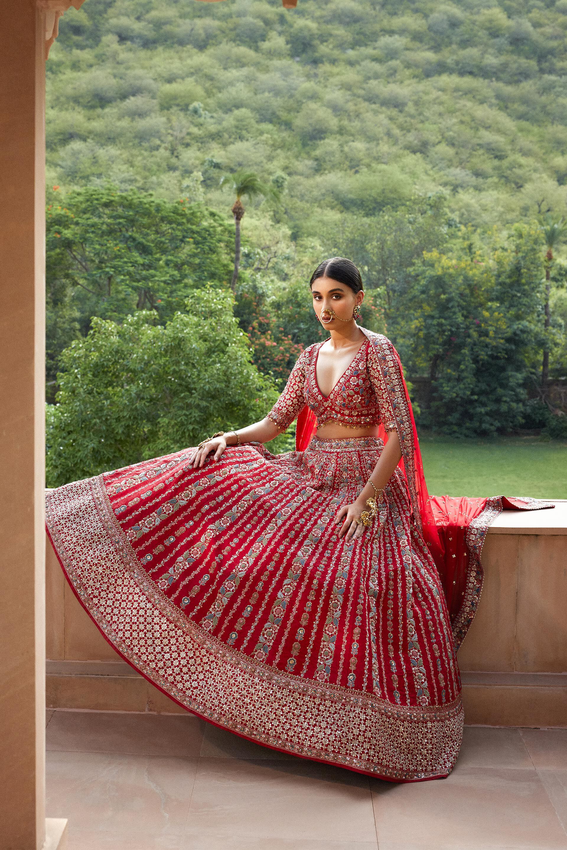 There She Glows' by Anita Dongre - Bold Outline : India's leading Online  Lifestyle, Fashion & Travel Magazine.