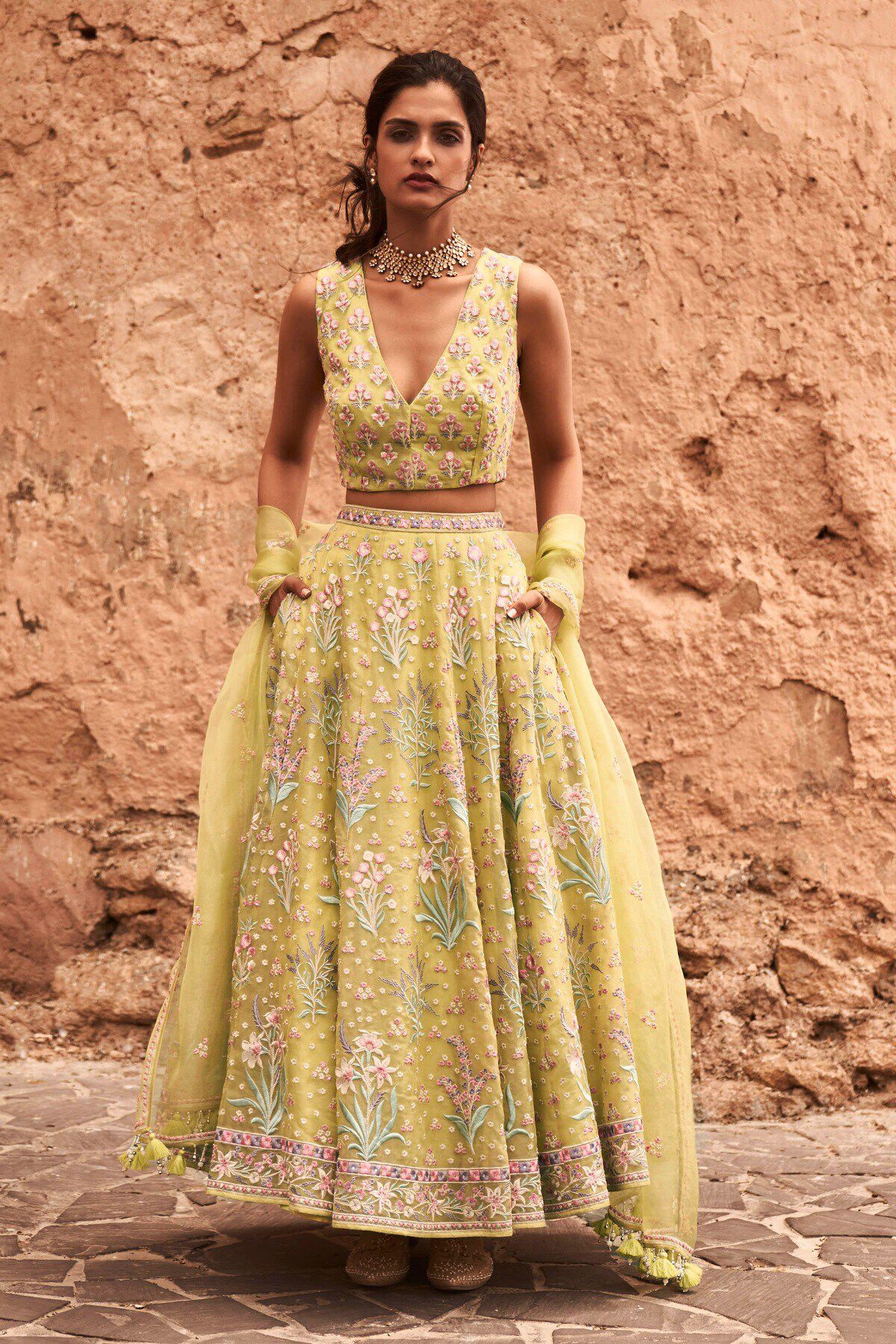 Crop top clearance gowns online shopping