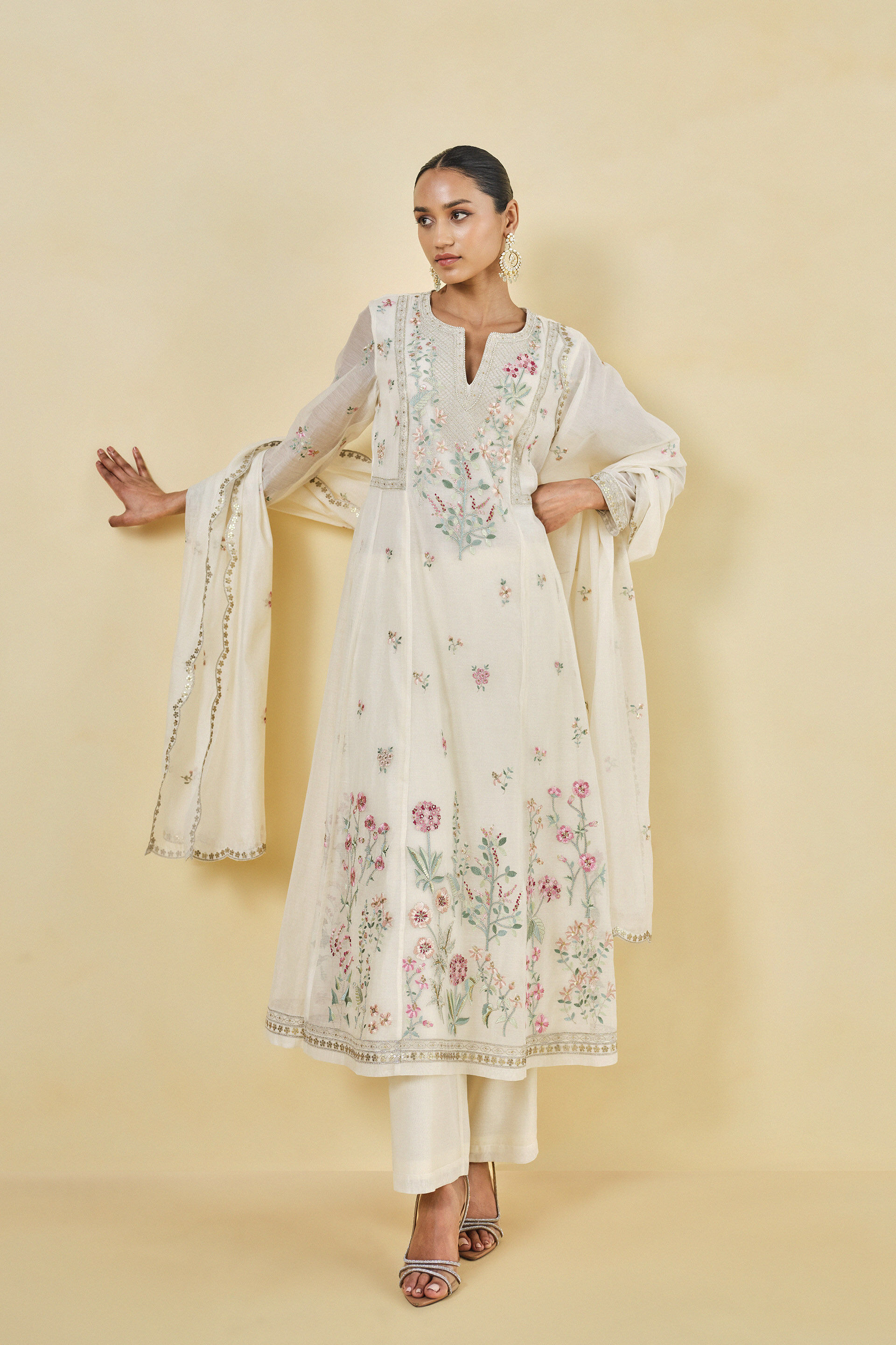 A Floral Garden Embroidered Mul Suit Set Natural