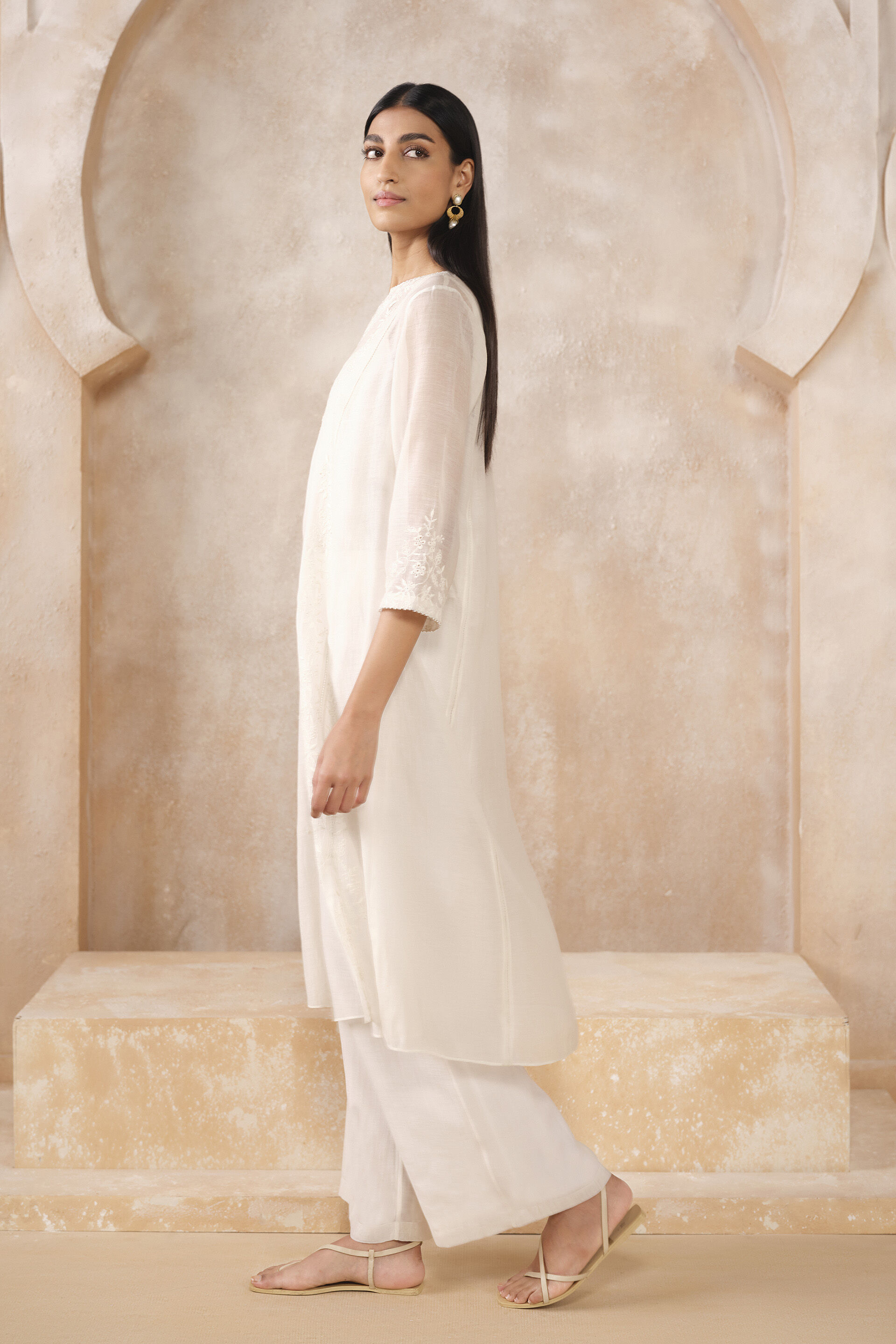 Kaia Hand-embroidered Chikankari Mul Kurta Set - Ivory, Ivory, image 4