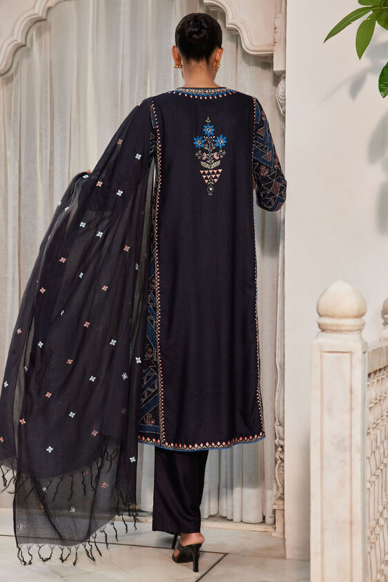 2-suit, image 2