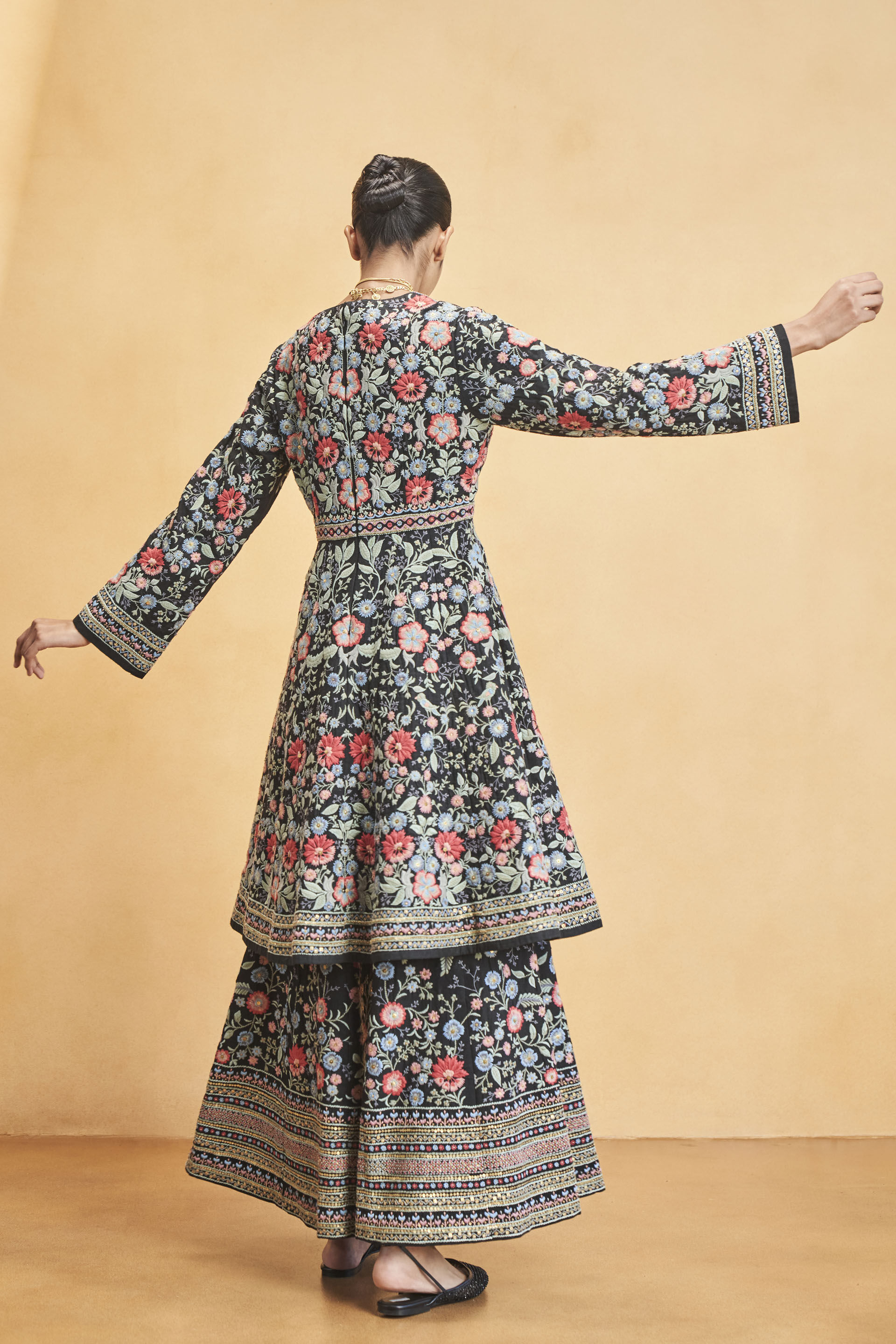 Floral Ballad Embroidered Zardozi Silk Kurta Set - Black, Black, image 4