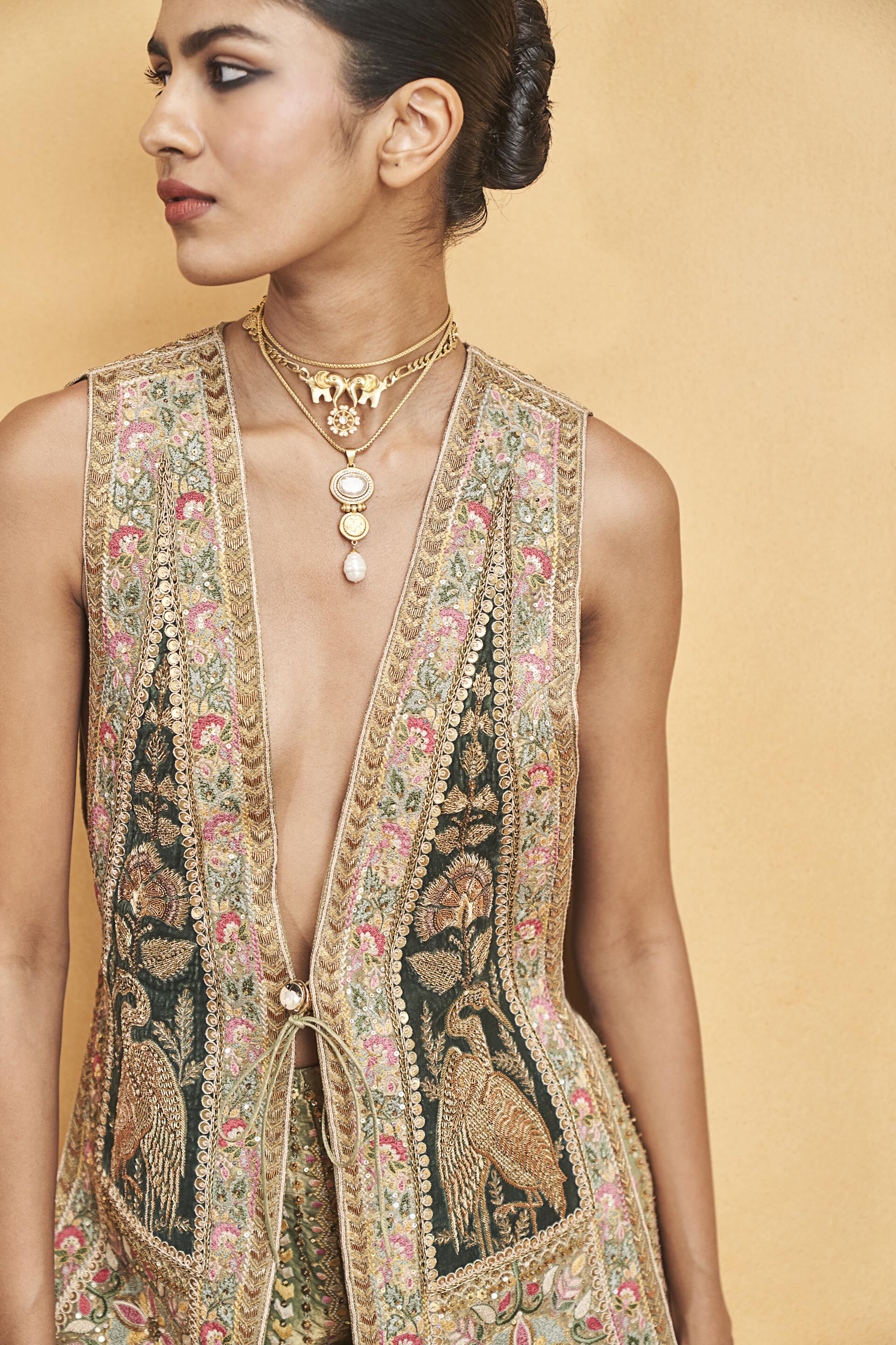 トップス shahara 2way Cord Embroidery Top Buy Heart Of The Forest Tie-up Set - Gold from Anita