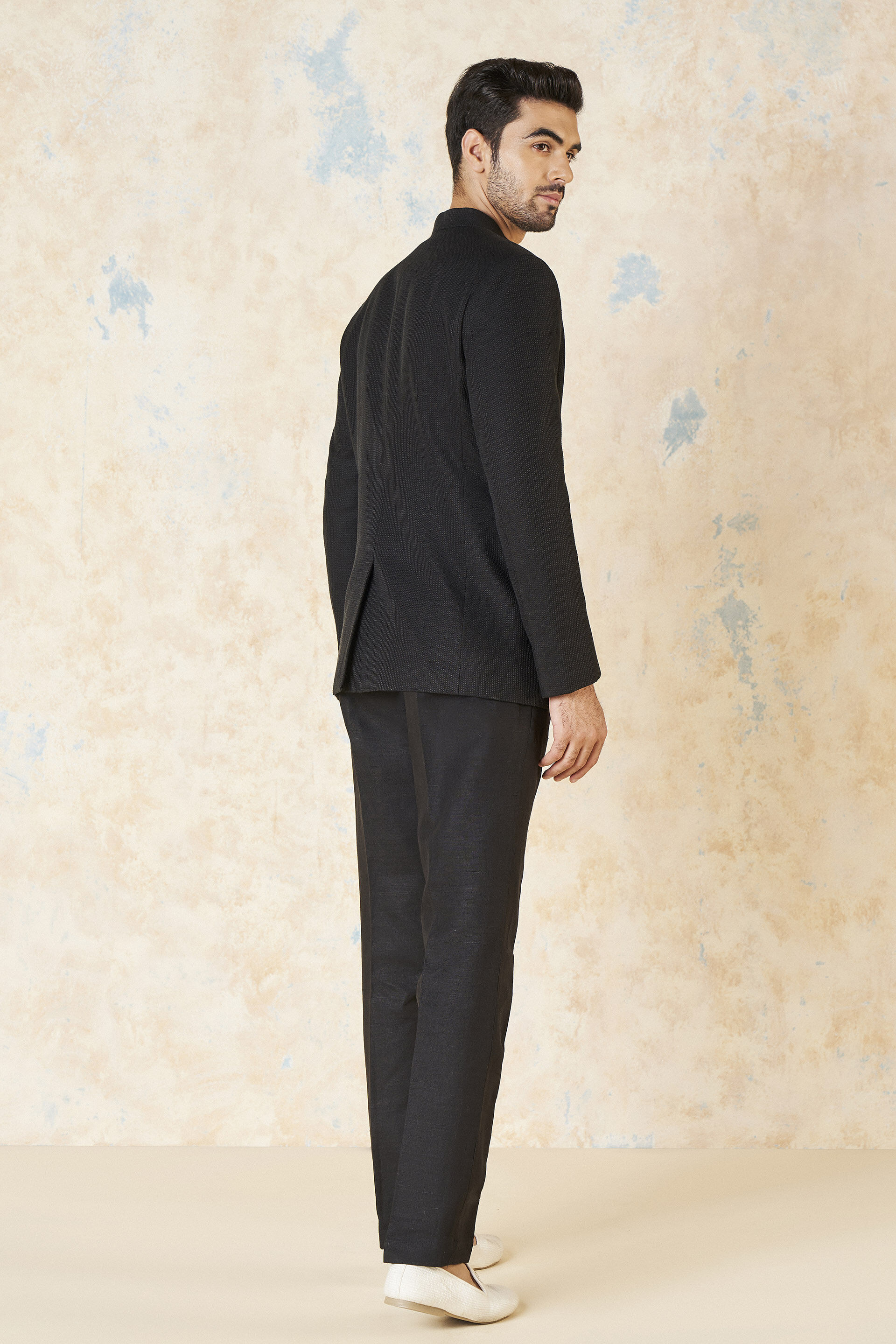 Akshan Silk Jacket - Black