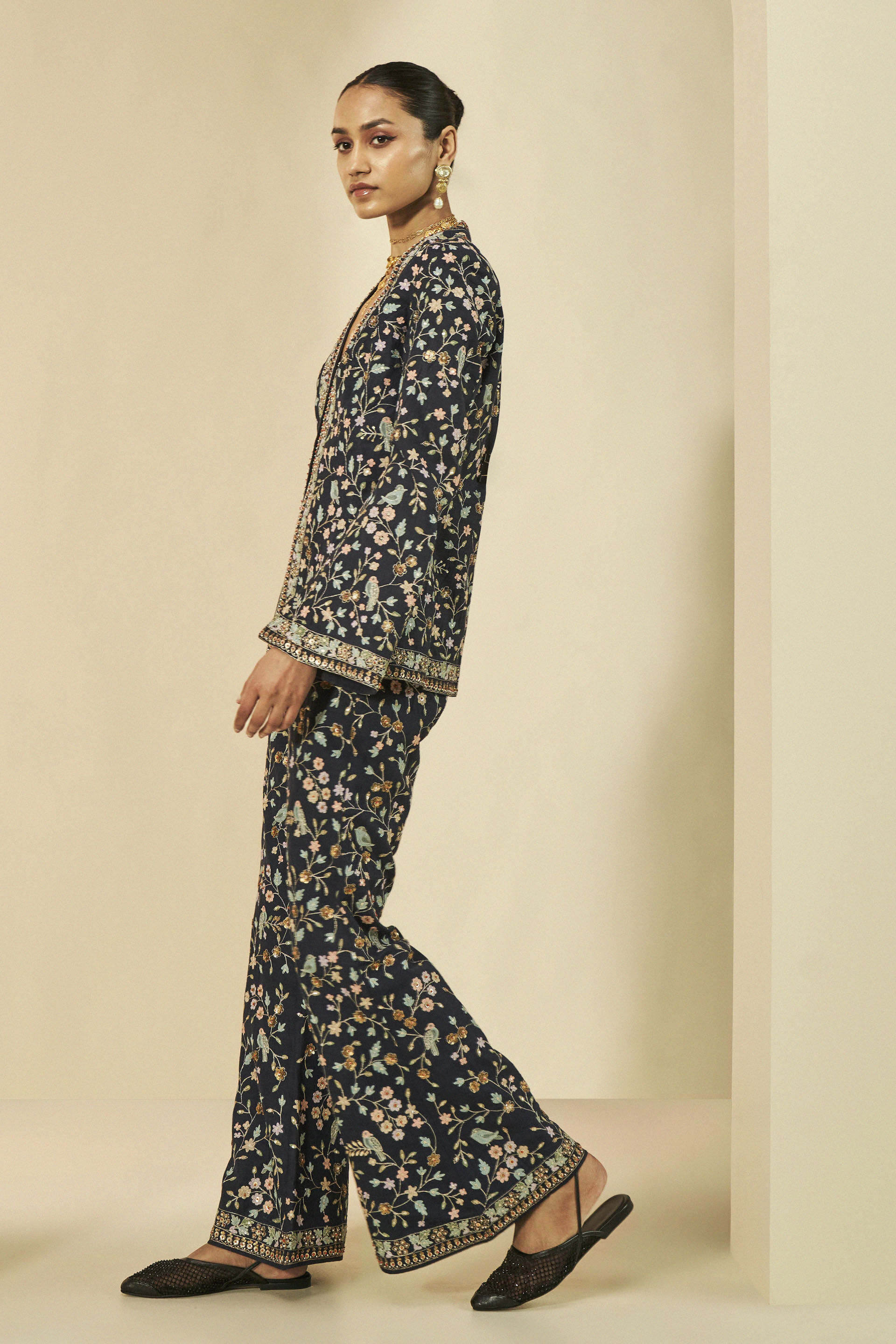 Isra Zardozi Embroidered Silk Jacket Set - Black