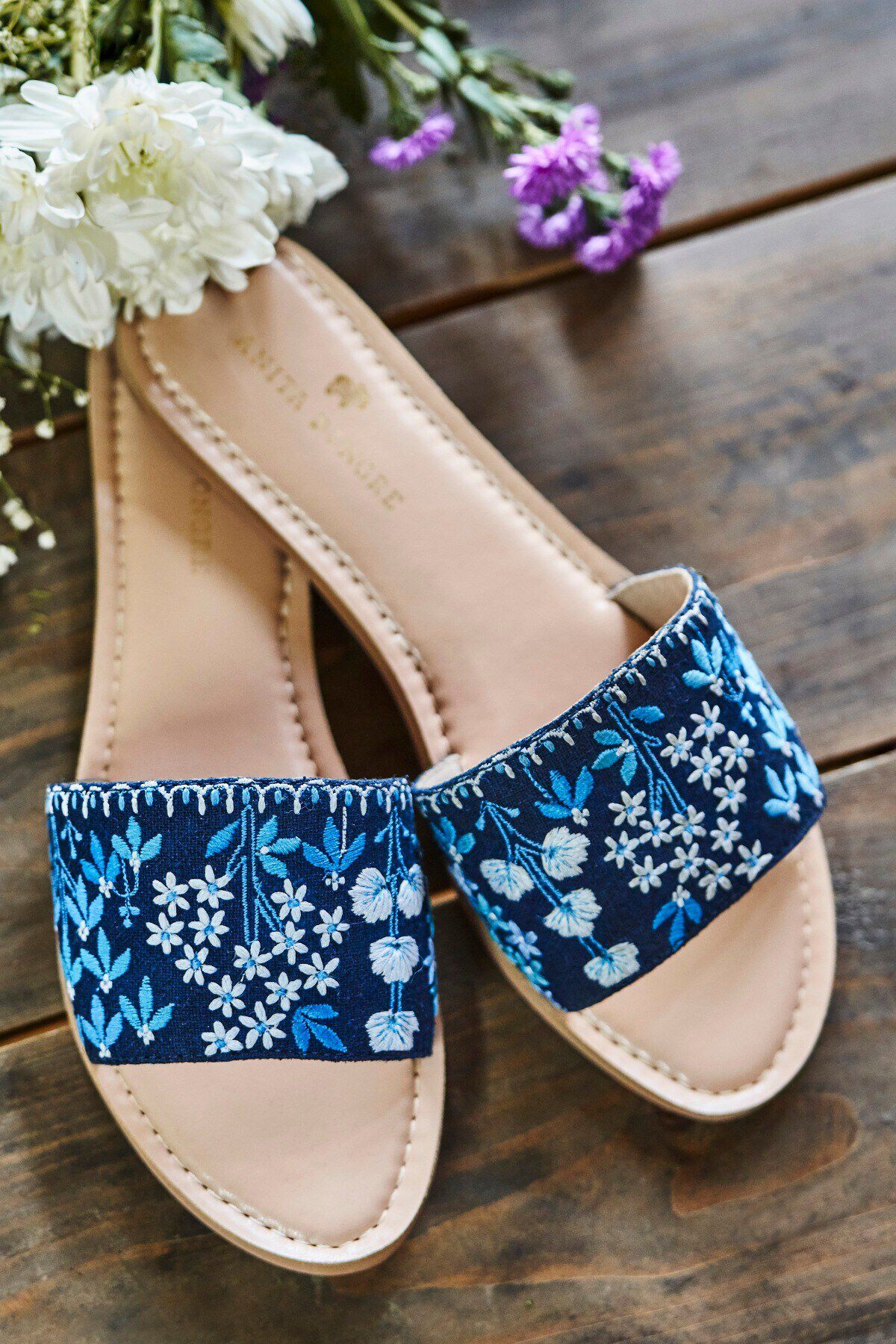 Navy on sale sliders womens