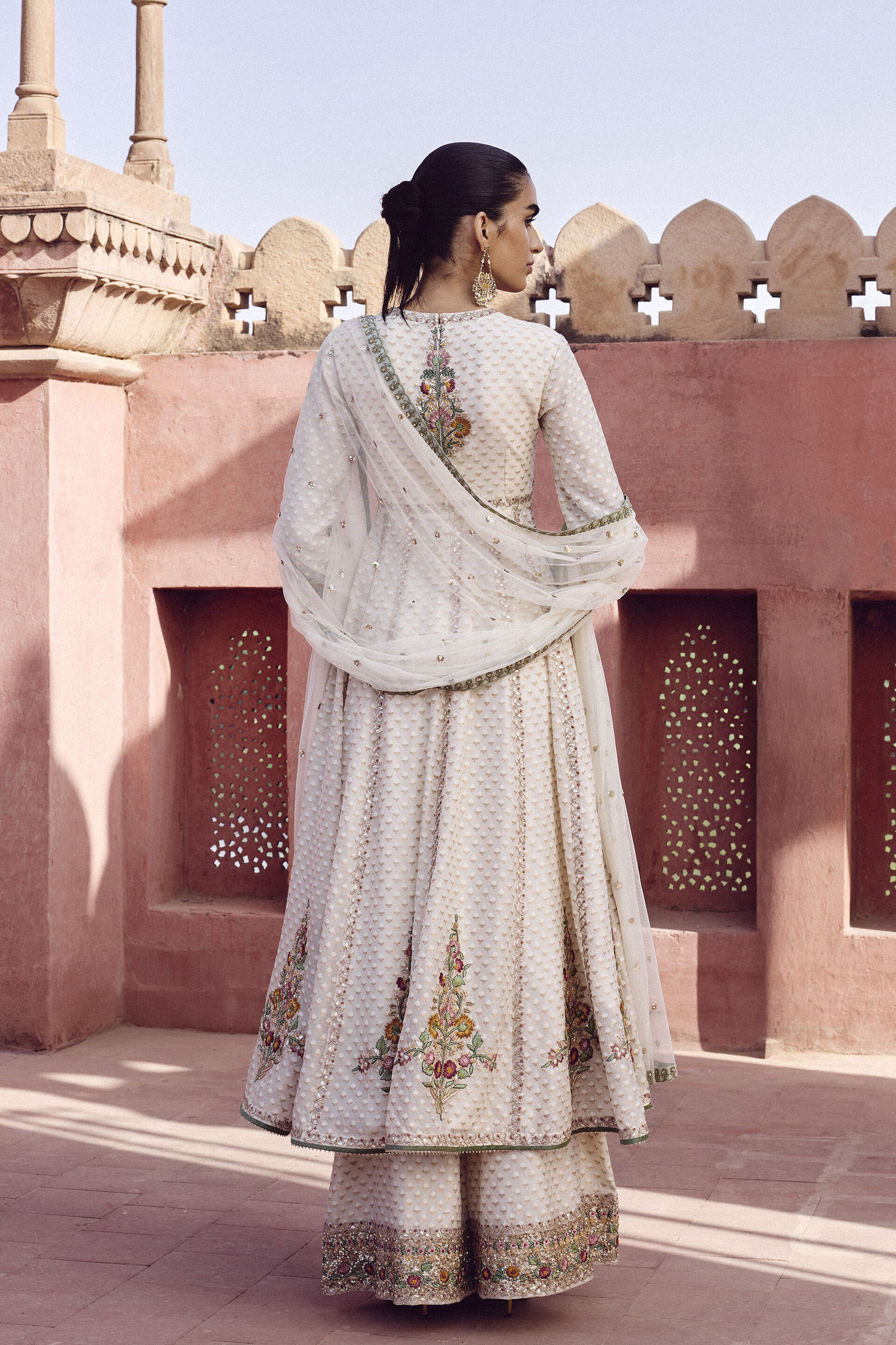 Akshi Handwoven Benarasi Cotton Anarkali Suit Set - Natural
