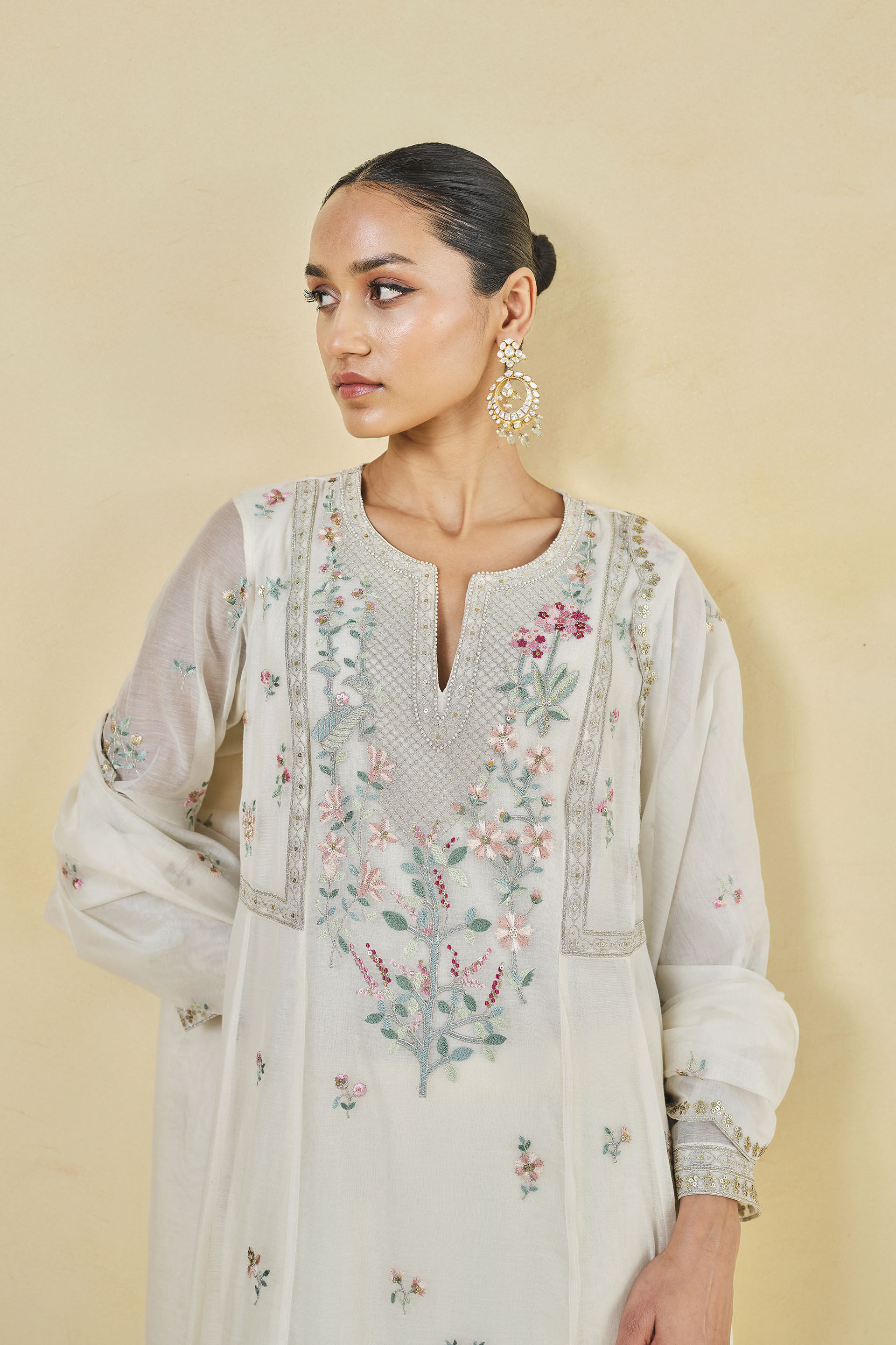 A Floral Garden Embroidered Mul Suit Set Natural