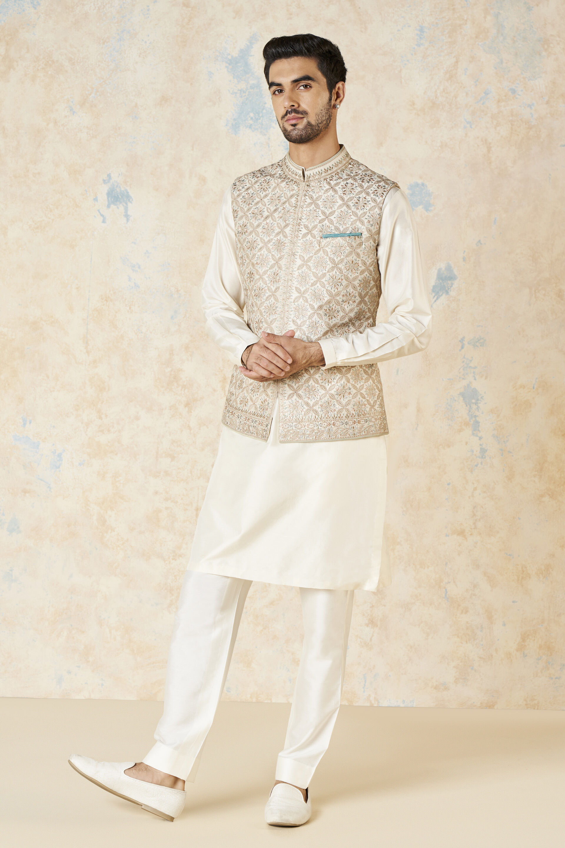 White top nehru jacket