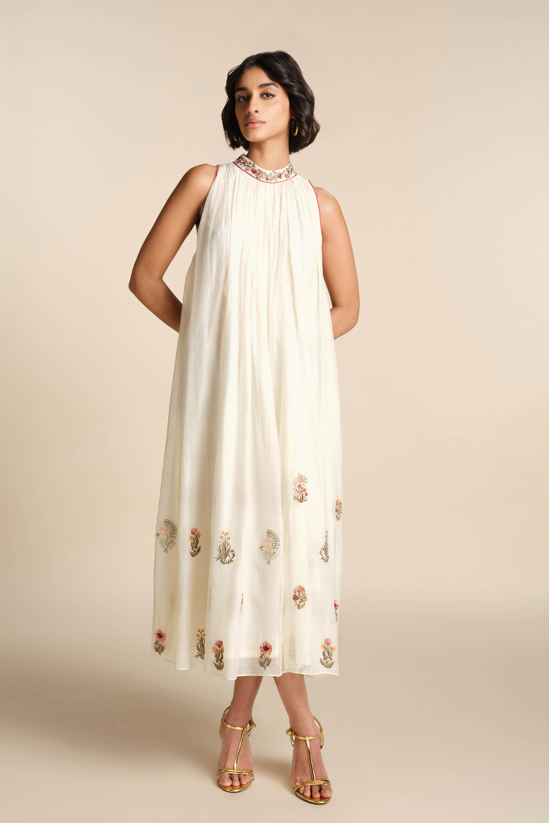 L’Or Embroidery Dress 1724338657af22dcaddd6d62b535be