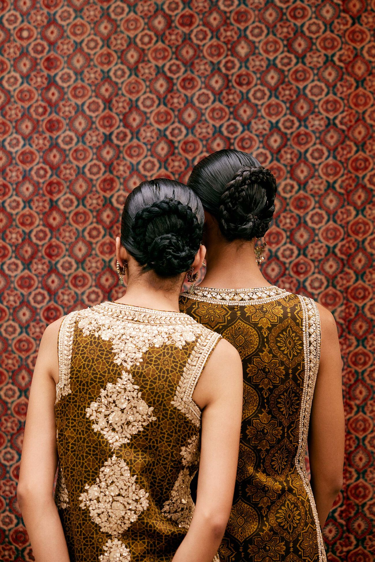 Buy Designer Bahada Online from Anita Dongre