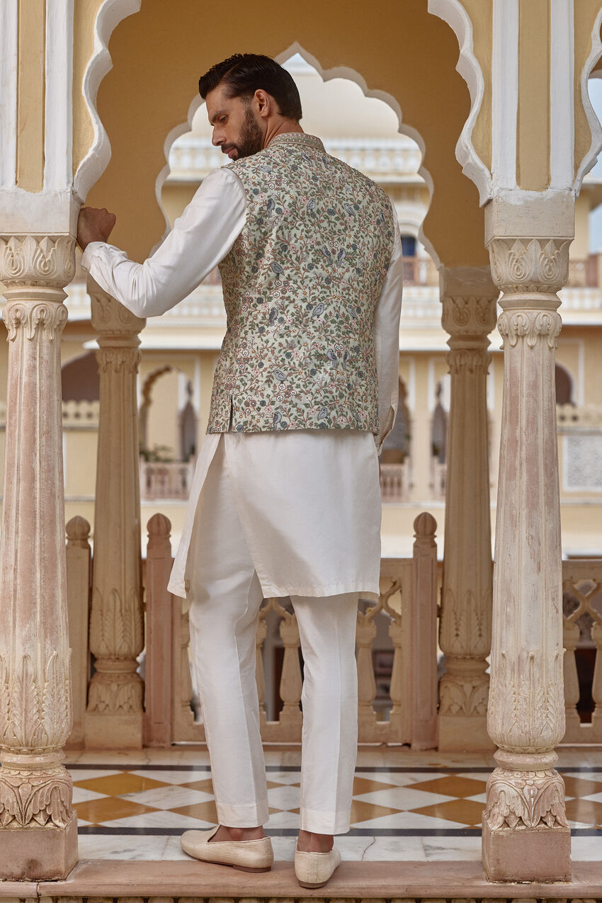 Buy Designer Wedding Dresses for Men & Groom Online in USA | Anita Dongre Buy Designer Wedding Dresses for Men & Groom Online in USA | Anita Dongre
