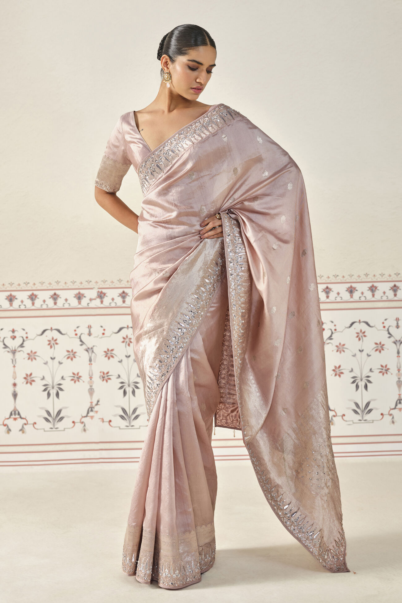 Kamalakshi Handwoven Benarasi Silk Saree - Lilac, Lilac, image 1