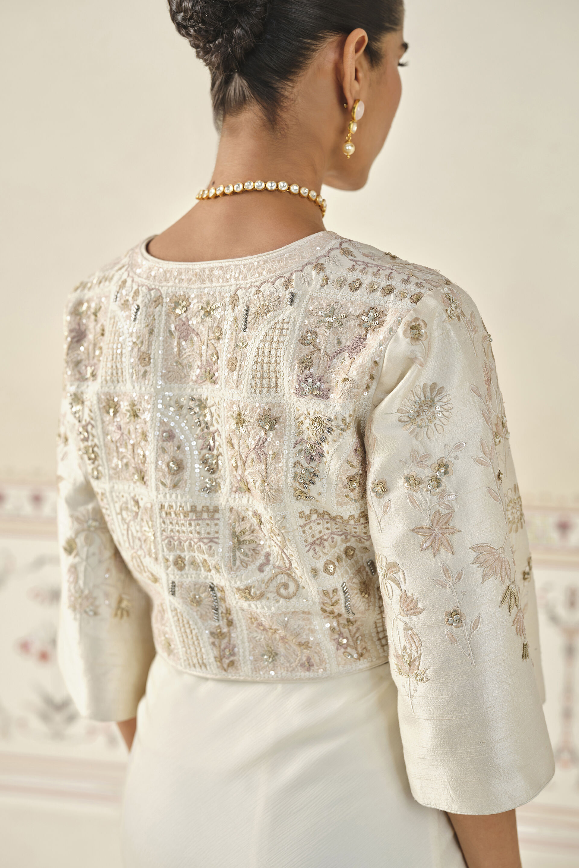 ★DIADORA★ Crosscoat lace skirt IVORY D4222TSK94IVD Maxi stretch lace ivory skirt | Rabanne