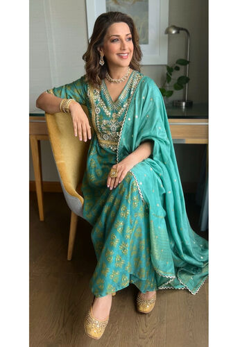 2-suit, image 1