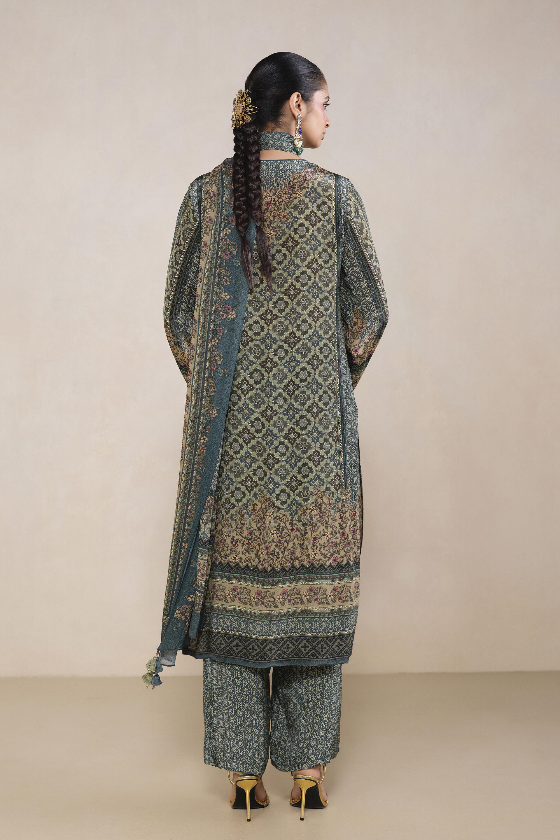 Aiza Printed Suit Set in Green, Green, image 2