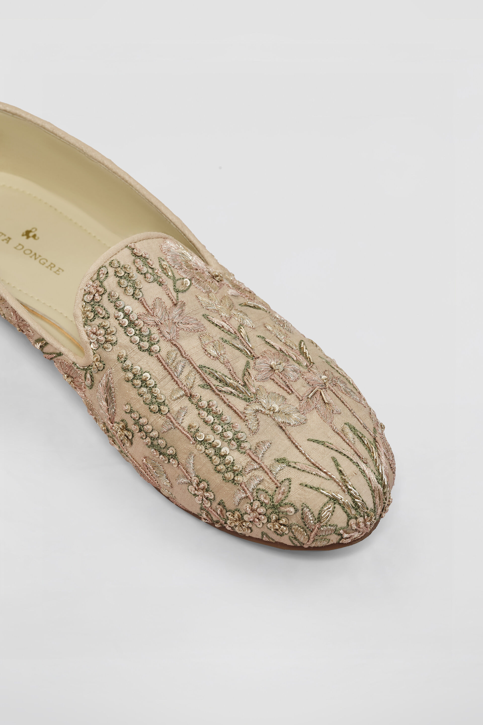 Shahrazad Embroidered Silk Mojris - Champagne, Champagne, image 3