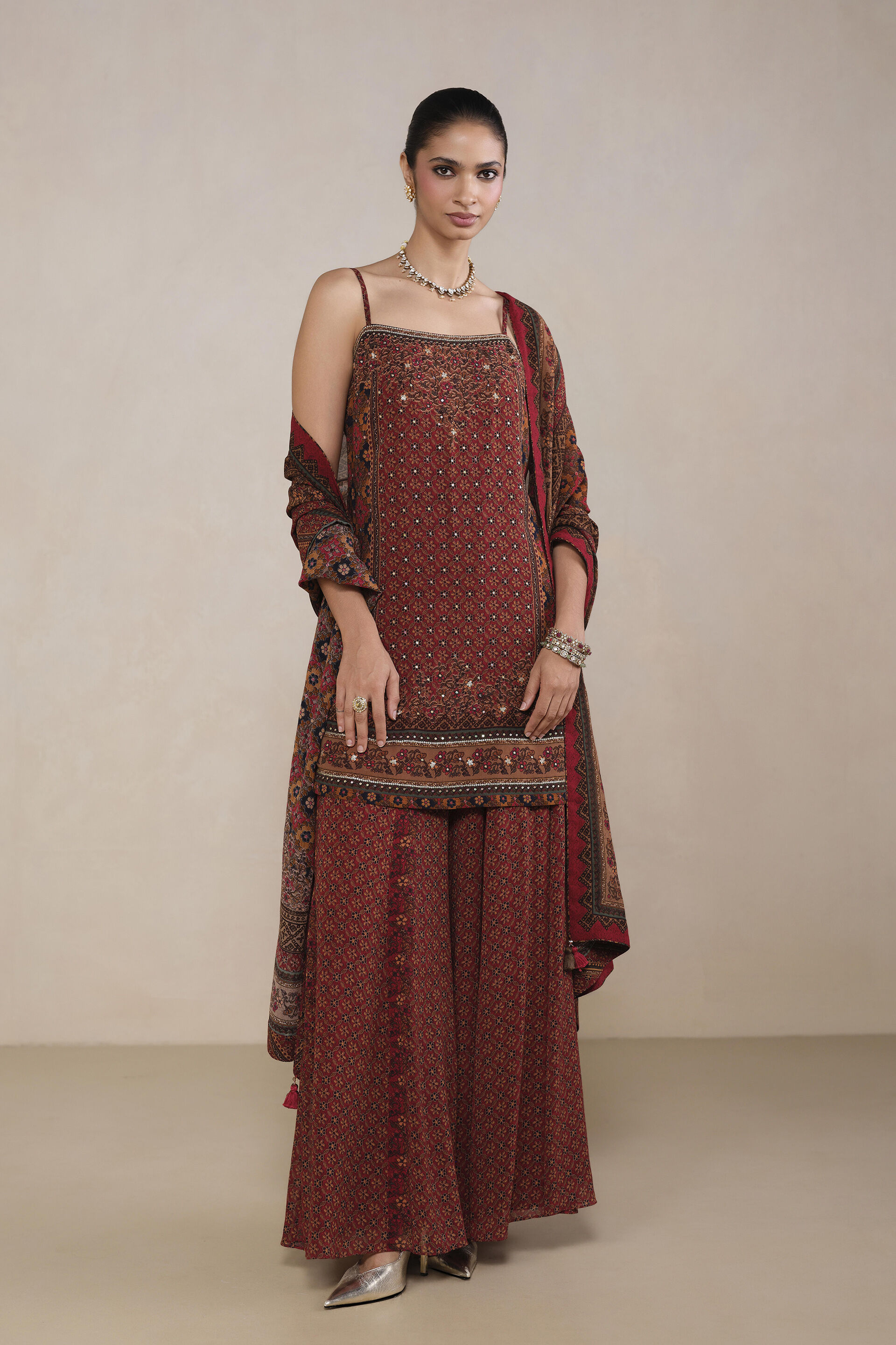 Gulnaz Printed Suit Set in Red