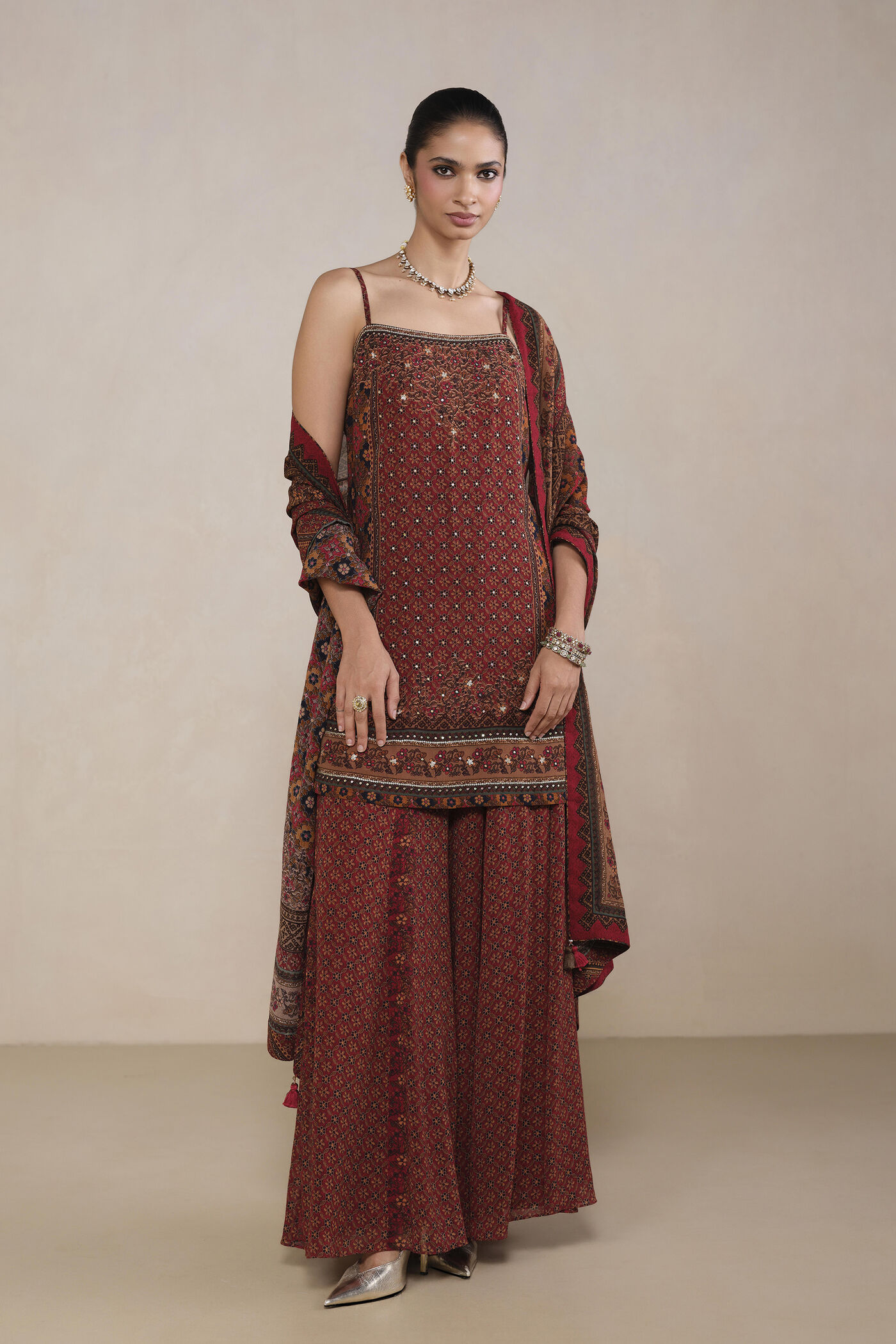 Gulnaz Printed Suit Set in Red