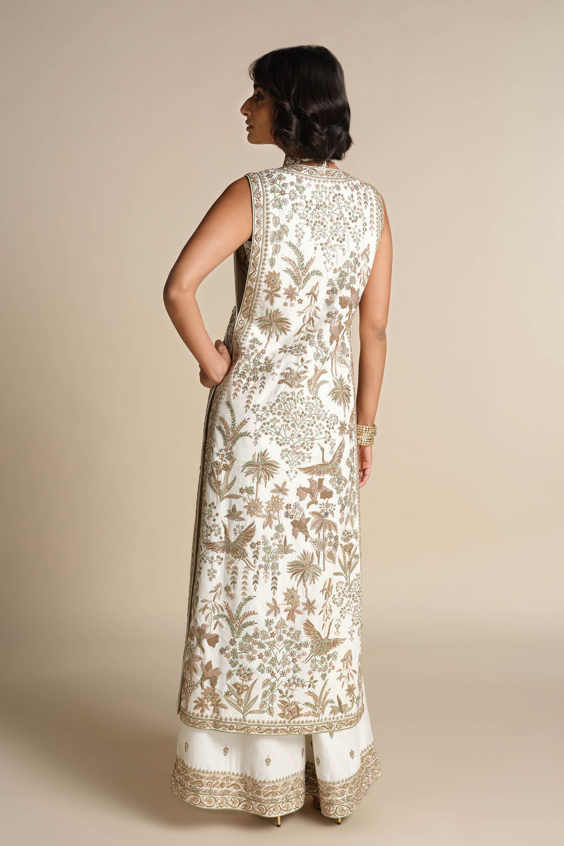 Aralai Embroidered Zardozi Silk Jacket Set - White