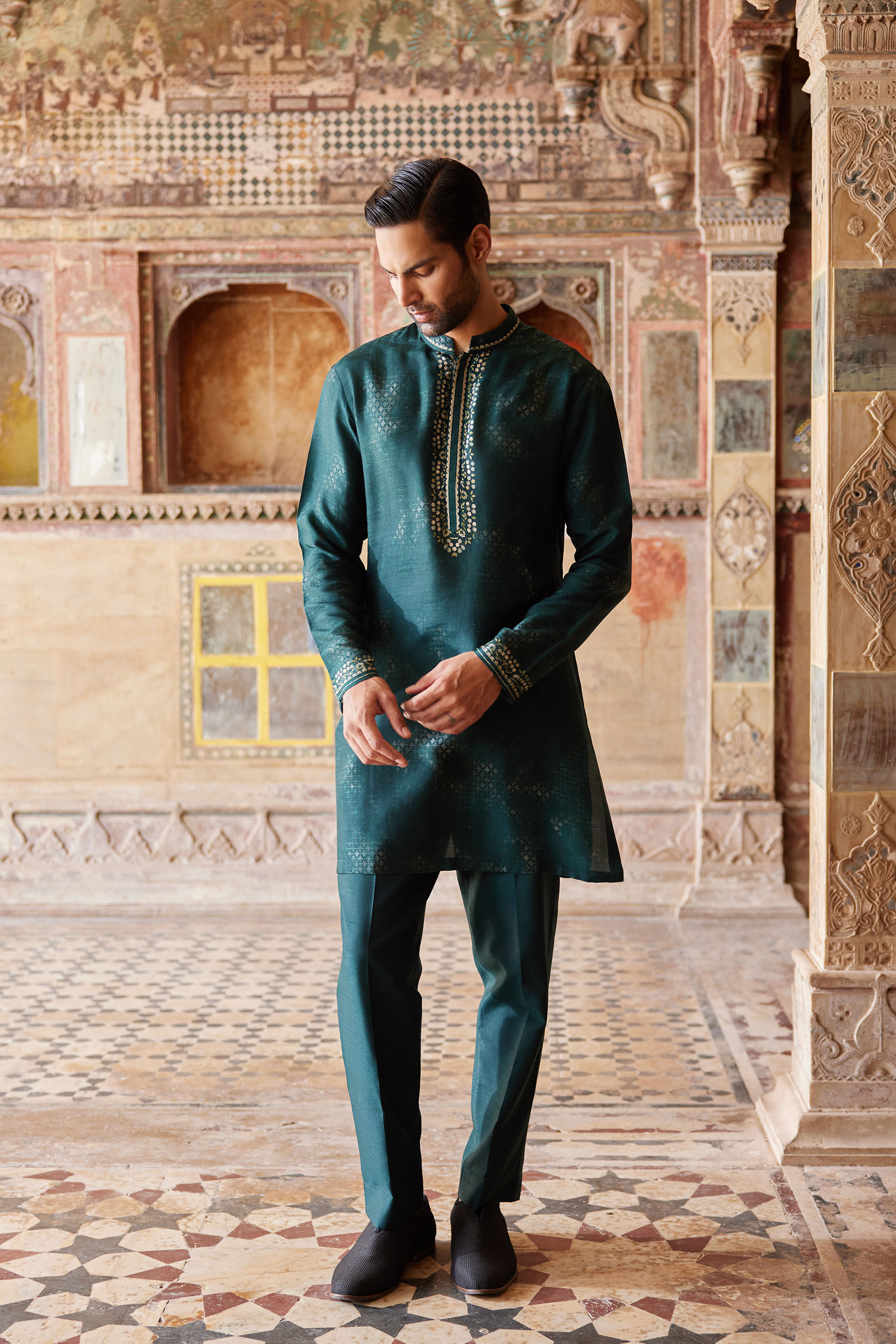 Buy Designer Wear for Men Online Men s Designer Outfits Anita Dongre