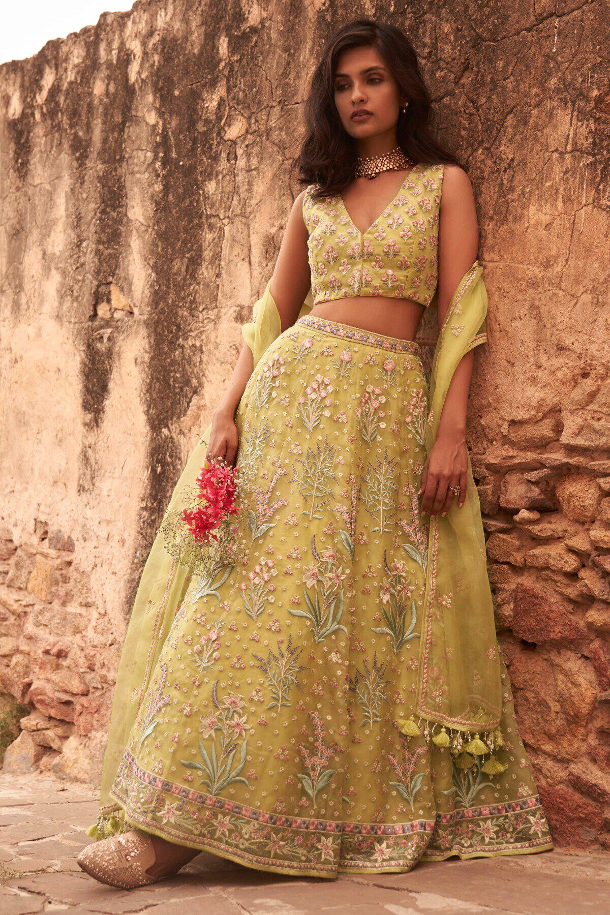 Yaruhi Crop Top Skirt Set Lime