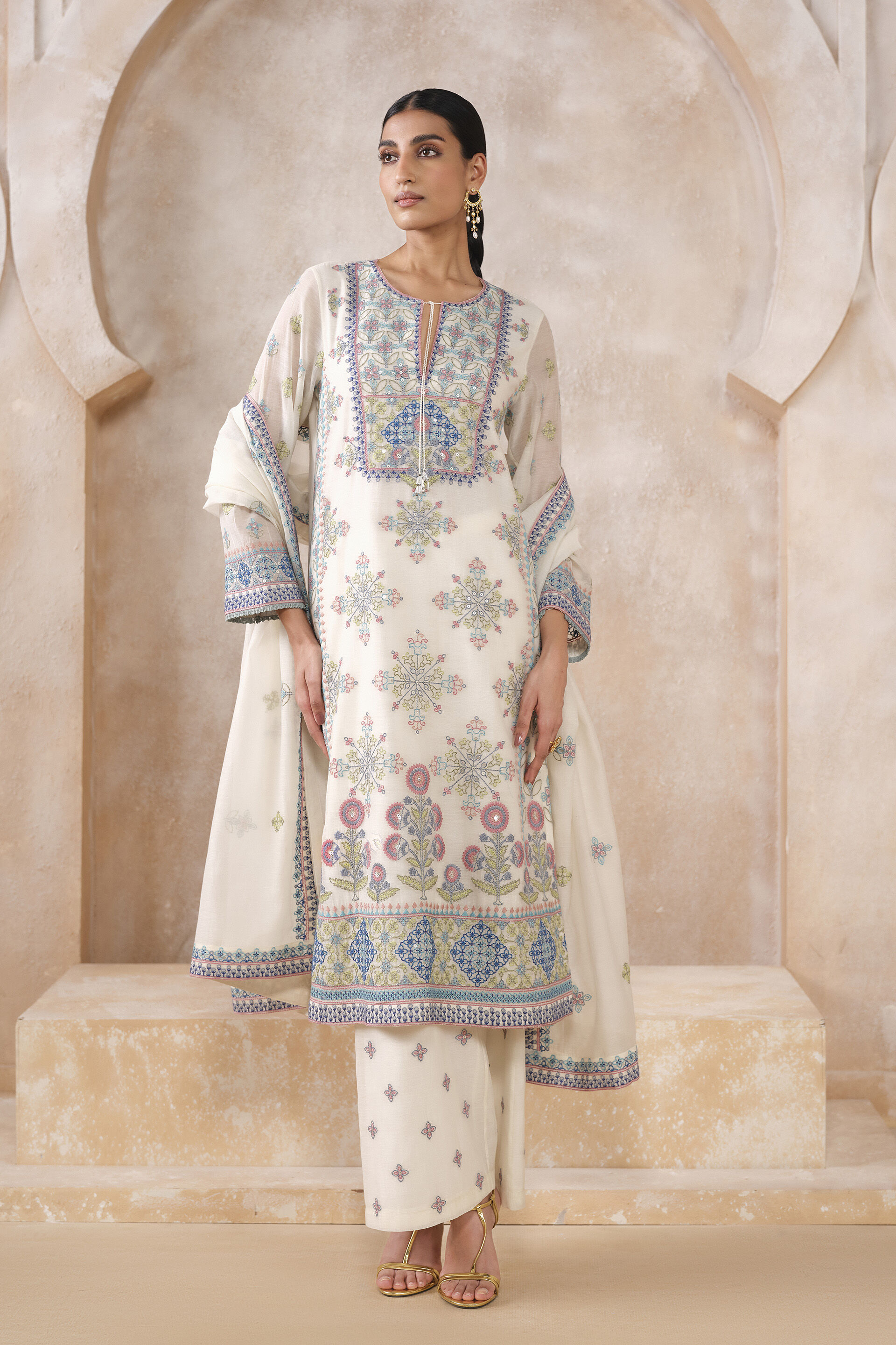Alvia Embroidered Mul Suit Set - Multi