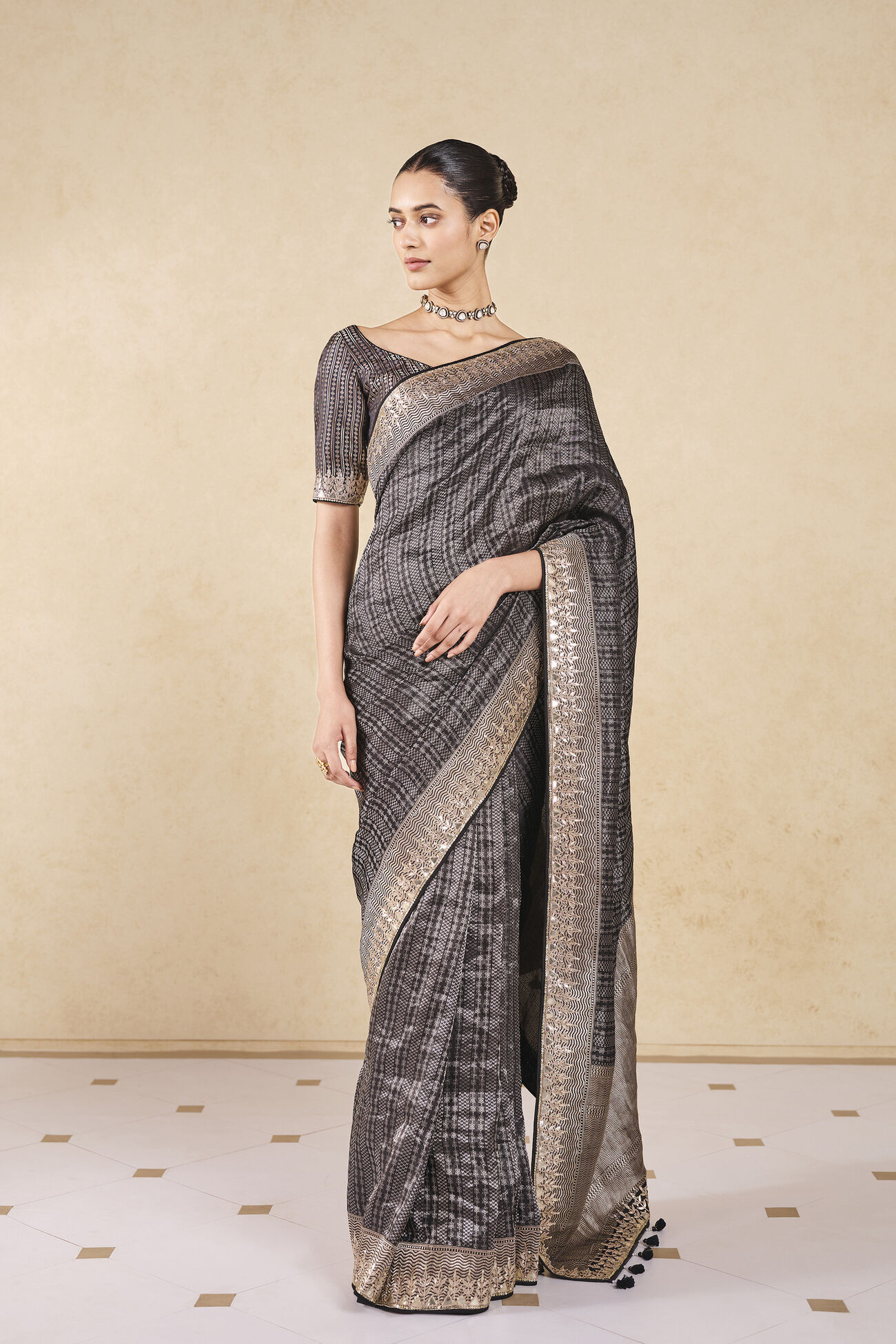 Jahi Handwoven Benarasi Silk Saree - Grey, Grey, image 1